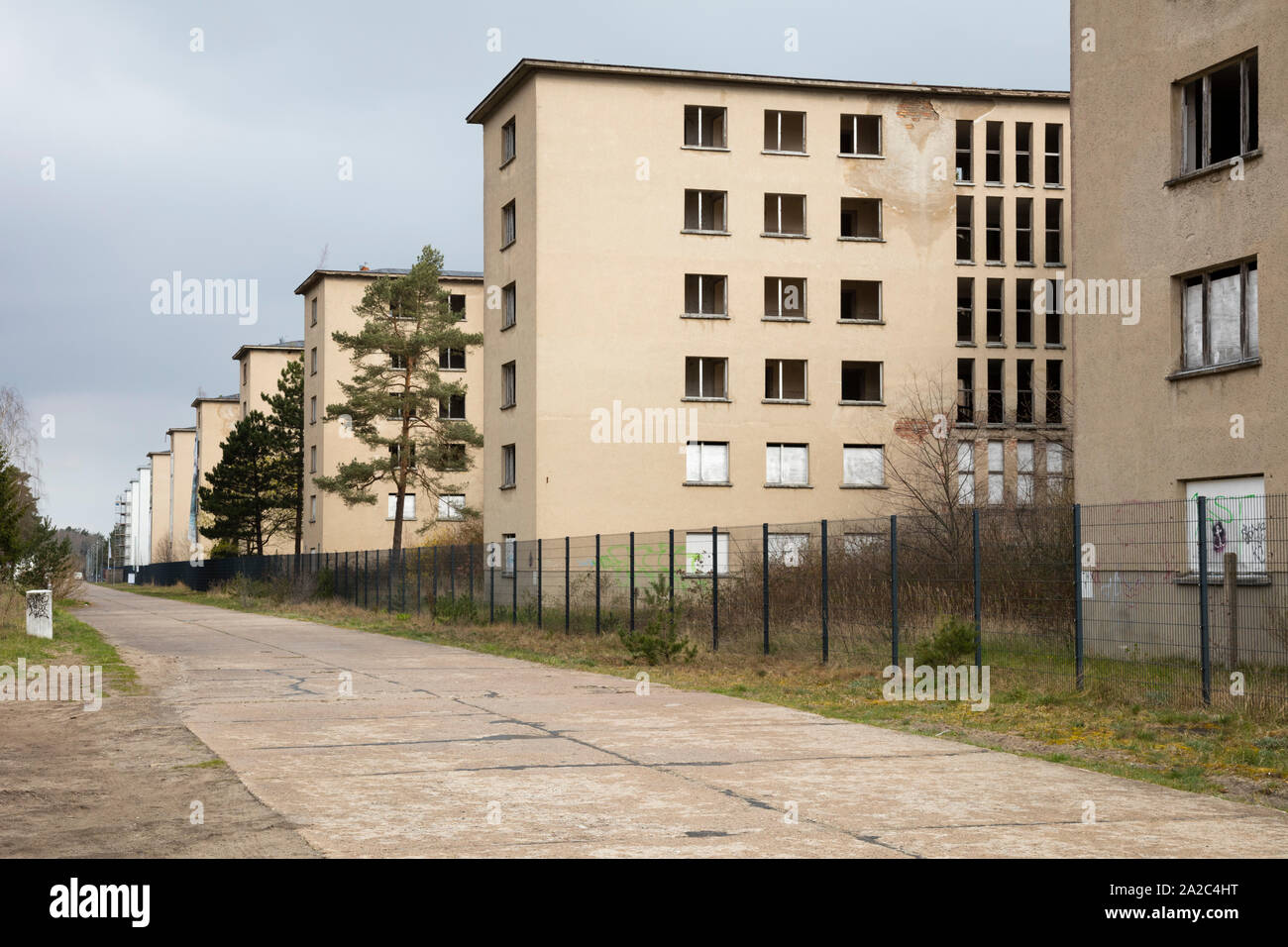 Il vecchio blocco di case a prora, Binz, Rügen Island Foto Stock