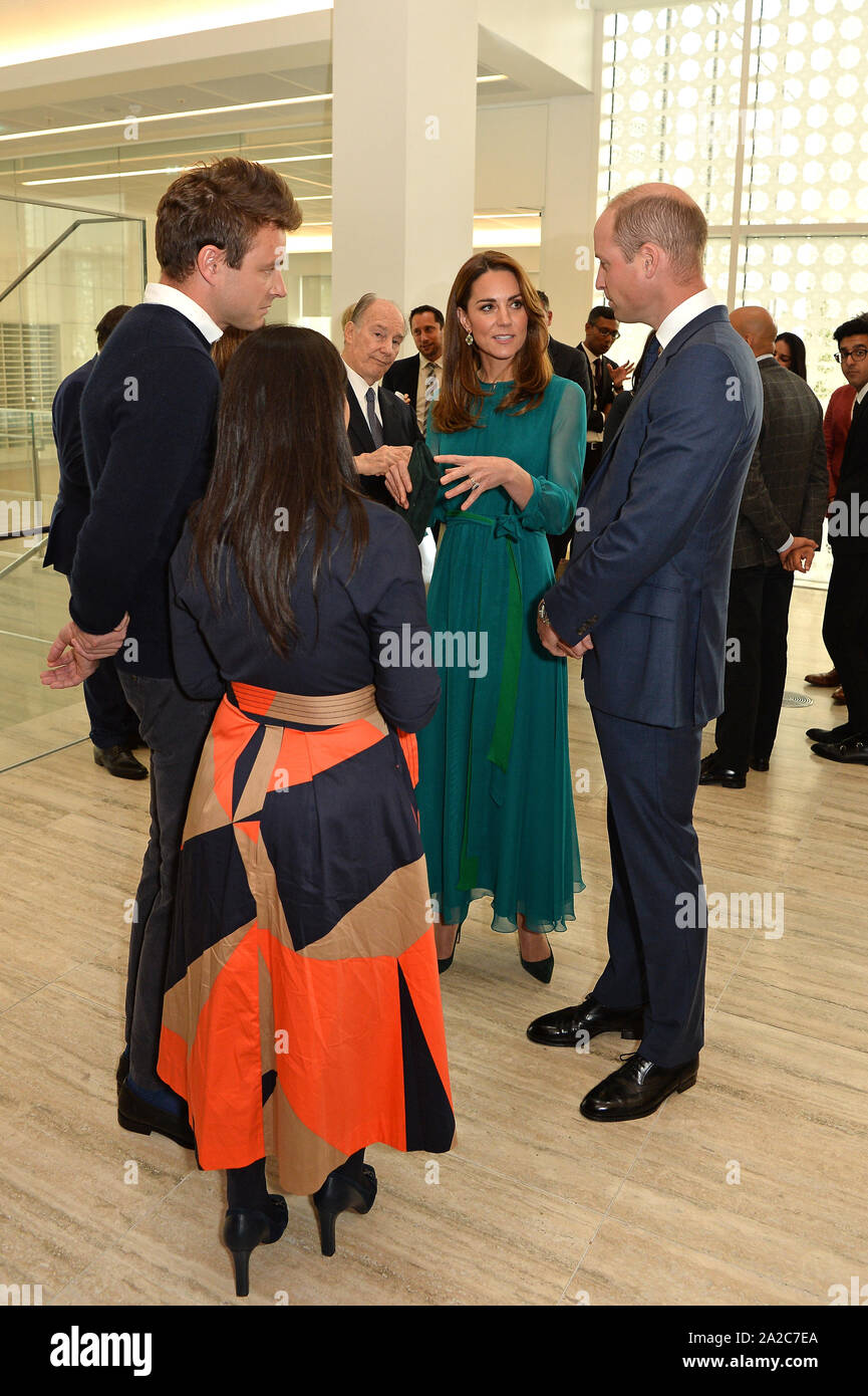 Il Duca e la Duchessa di Cambridge parlare con gli ospiti durante un evento speciale ospitato dall'Aga Khan davanti a loro visita ufficiale in Pakistan, all'Aga Khan nel centro di King Cross a Londra. Foto di PA. Picture Data: Mercoledì 2 ottobre 2019. Vedere PA storia ROYAL AgaKhan. Foto di credito dovrebbe leggere: Jeff Spicer/PA FILO Foto Stock