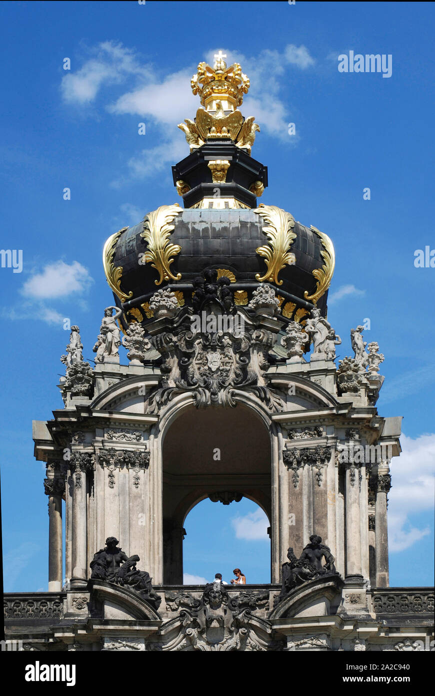 A Dresda, Sassonia - Luglio 26, 2019: Palazzo Zwinger a Dresda con gate Kronentor - Germania. Foto Stock