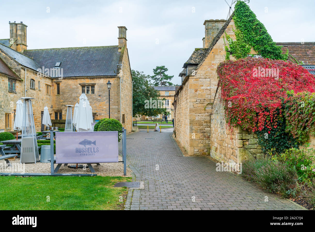 BROADWAY, Regno Unito - 22 settembre 2019: Broadway è a Cotswolds village situato in una zona di straordinaria scenografia e conservazione. Foto Stock