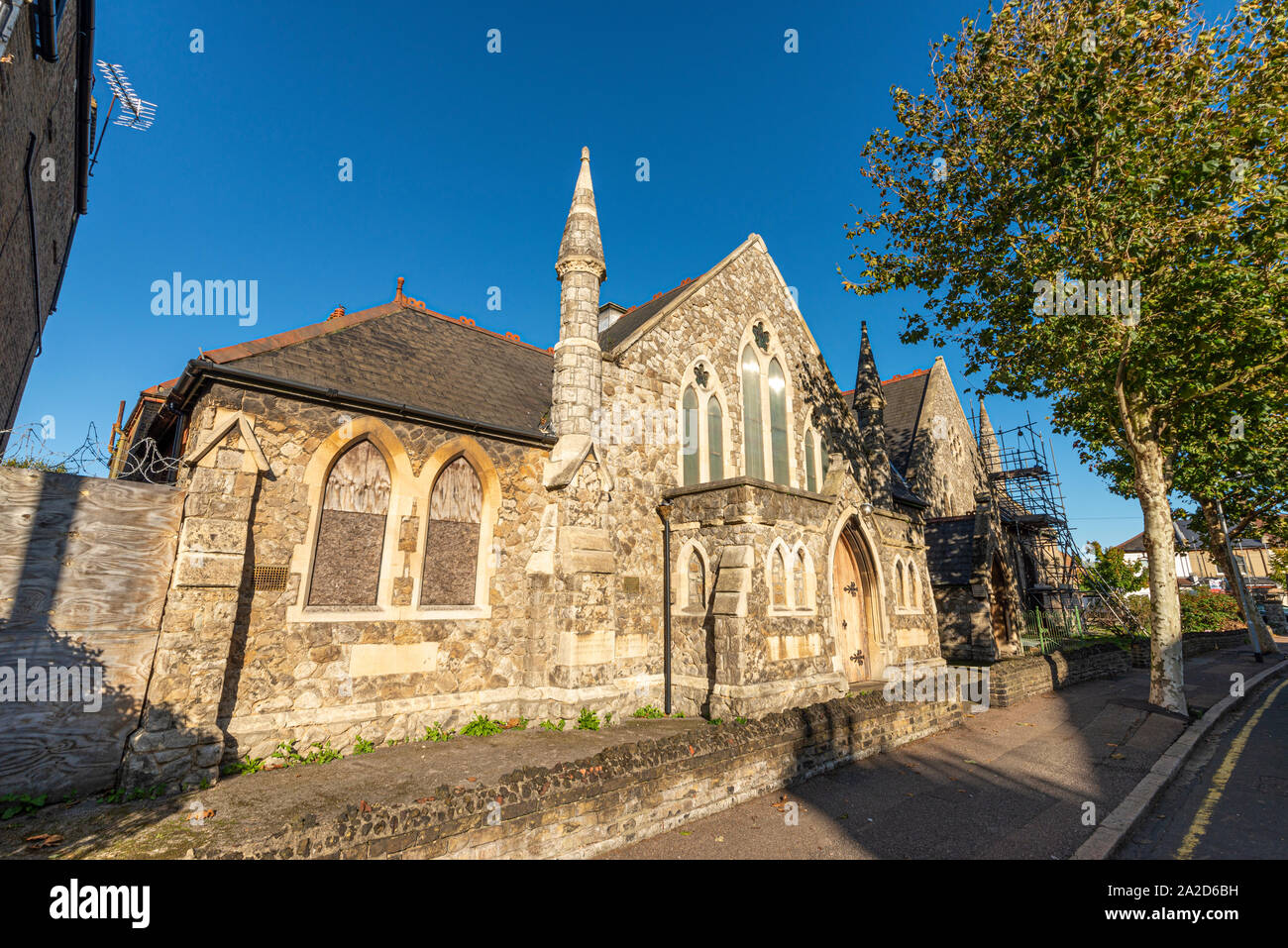 Ex Wesleyan Cappella, Park Road Chiesa Metodista, costruito nel 1870. Southend la prima chiesa metodista. Essendo sviluppato per l'alloggiamento. Westcliff Foto Stock