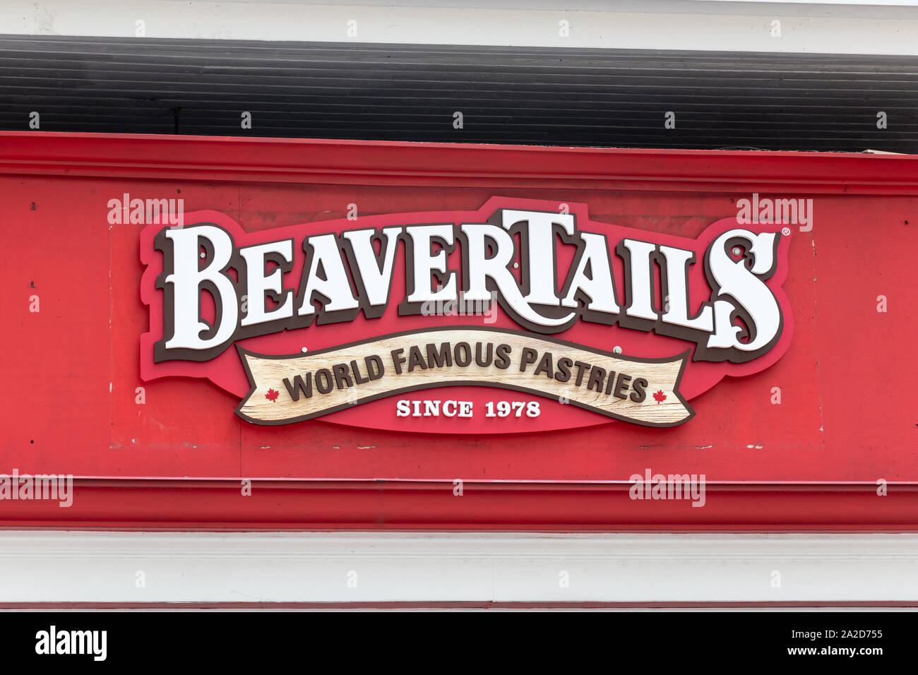 BeaverTails 'World Famous Pasticceria' logo su uno dei loro negozi. Foto Stock