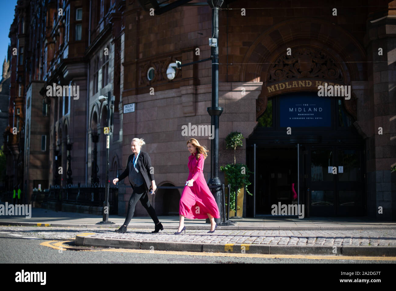 Manchester, Regno Unito. 2 ottobre 2019. Carrie Symonds, partner di primo ministro Boris Johnson, durante il congresso del partito conservatore al Manchester Central Convention Complex, Manchester mercoledì 2 ottobre 2019 (credito: P Scaasi | MI News) Credito: MI News & Sport /Alamy Live News Foto Stock