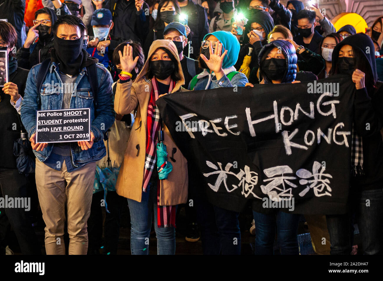 Libera Hong Kong protesta studentesca, Piccadilly Circus, Londra, 1 ottobre 2019 Foto Stock