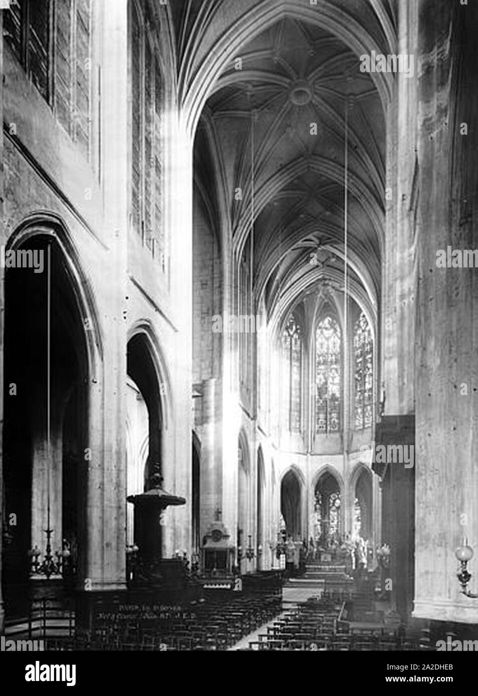 Eglise Saint-Gervais-Saint-Protais - Vue interna de la nef vers le choeur - Paris 04 - Médiathèque de l'architecture et du patrimoine - Foto Stock