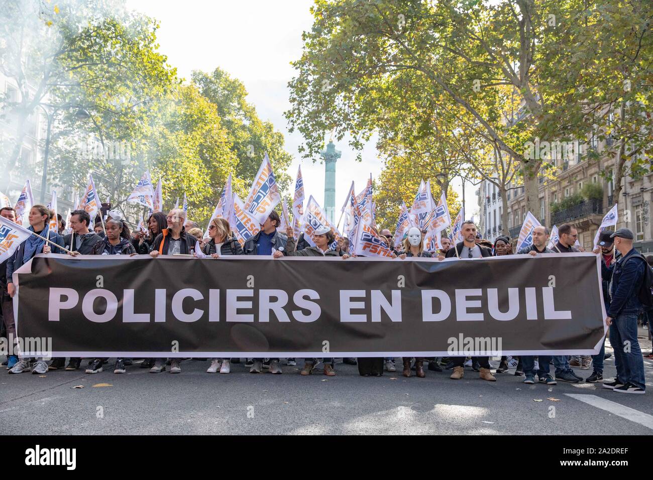 Parigi, Francia. 2 ottobre 2019. La polizia francese di protesta contro il governo di Parigi questo Mercoledì 2 ottobre il Crédit Credito: EDOUARD MONFRAIS/Alamy Live News Foto Stock