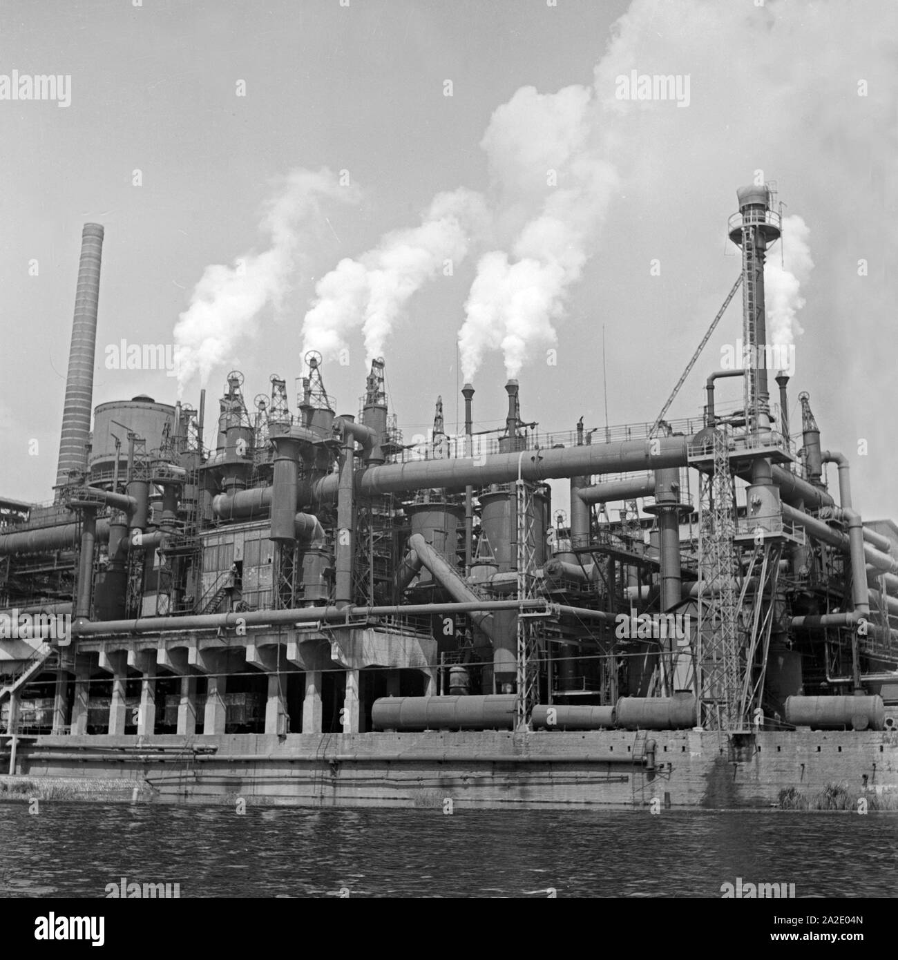 Die Friedrich Wilhelms Hütte a Mülheim an der Ruhr, Deutschland 1930er Jahre. Friedrich Wilhelms Huette, stabilimento metallurgico a Muelheim, Germania 1930s. Foto Stock