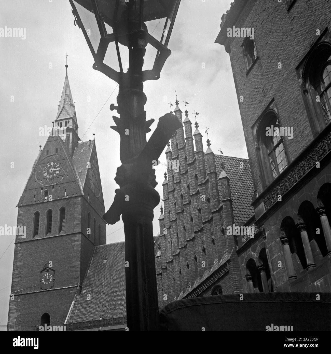 Die Marktkirche San Georgii et Jacobi in der Altstadt von Hannover, Deutschland 1930er Jahre. San Giorgio e san Jacob presso la vecchia città di Hannover, Germania 1930s. Foto Stock