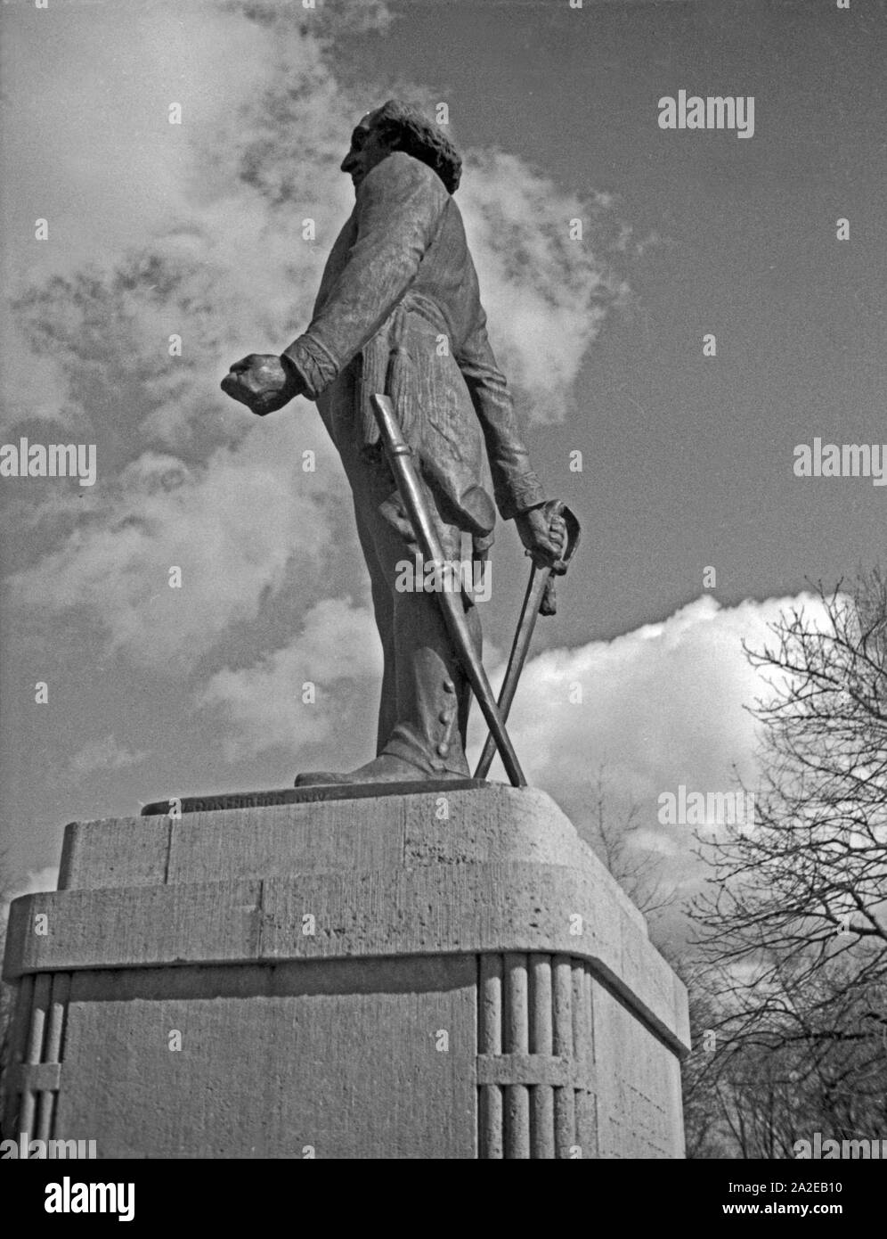 Das Yorck-Denkmal am Glacis vor dem Königstor, am Walter-Simons-Platz) von Walter Rosenberg in Königsberg, Ostpreußen, 1930er Jahre. Memoriale di Ludwig Yorck von Wartenburg vicino al cancello Koenigstor a Koenigsberg, Prussia orientale 1930s. Foto Stock