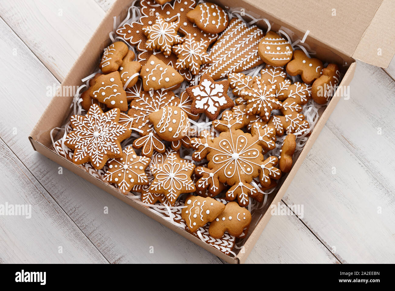Natale gingerbread cookies in scatola di cartone Foto Stock