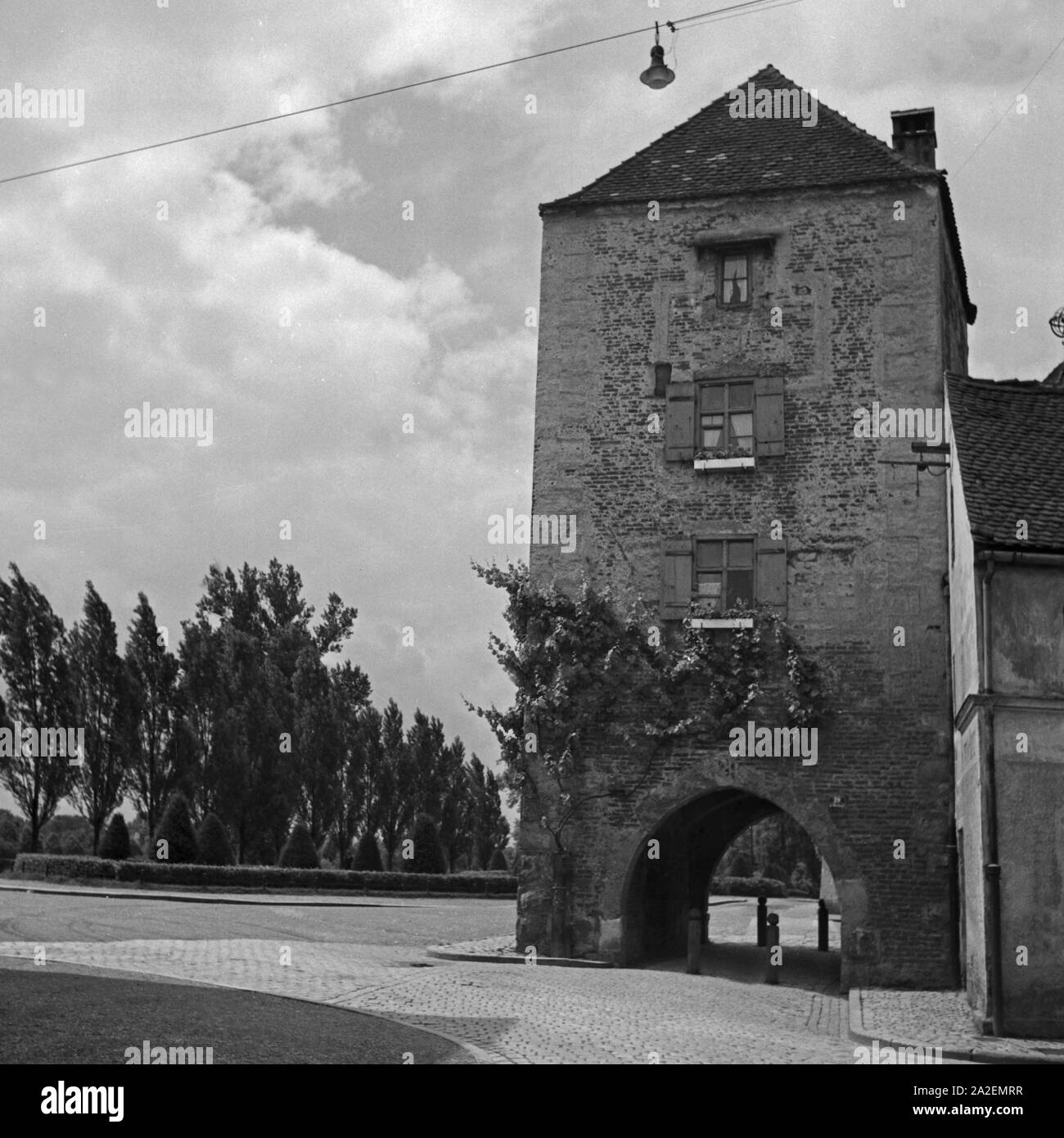 Ein Stadtturm a Ingolstadt, Deutschland 1930er Jahre. Torre presso la città di Ingolstadt, Germania 1930s. Foto Stock