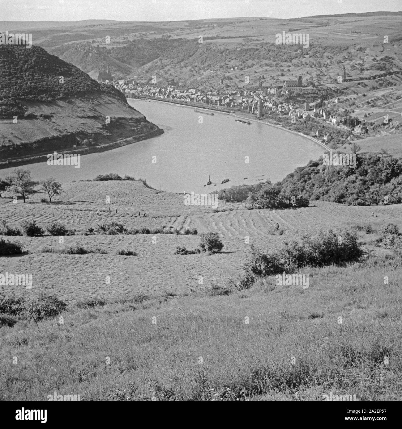 Blick auf die Stadt Oberwesel am Rhein, Deutschland 1930er Jahre. Vista della città di Oberwesel al fiume Reno, Germania 1930s. Foto Stock