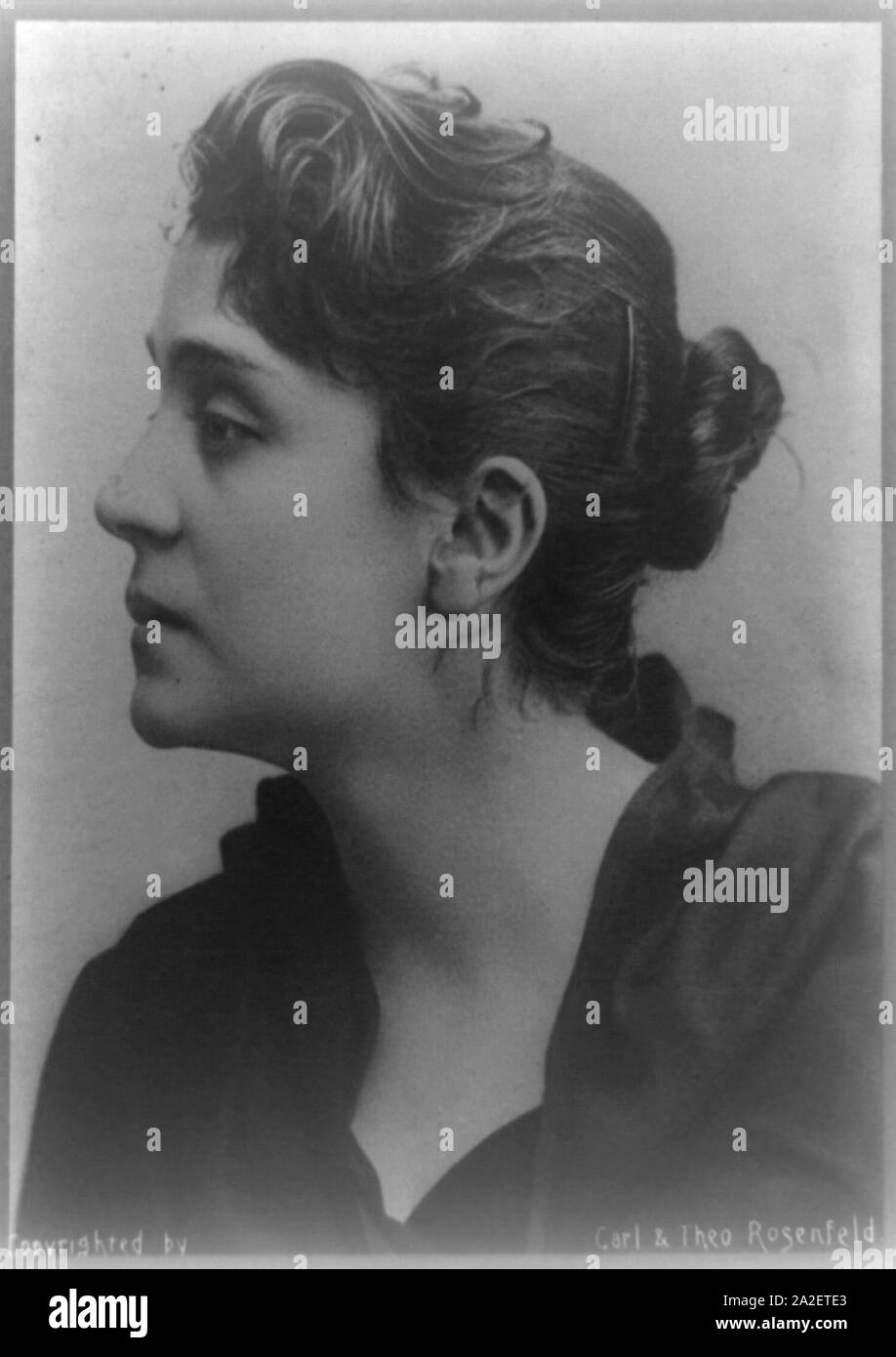 Eleanora Duse, testa e spalle ritratto, Profilo sinistro Foto Stock