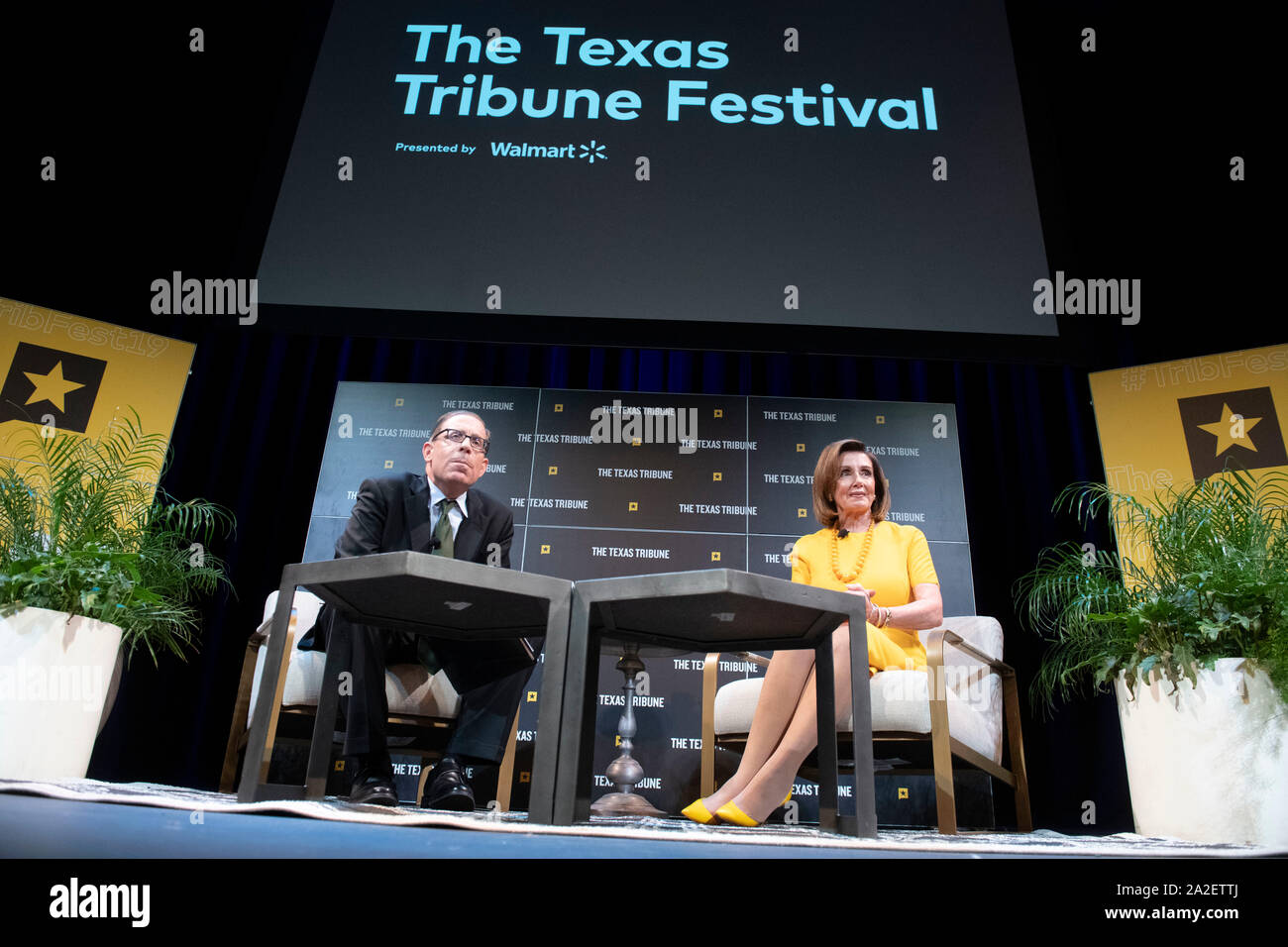 Altoparlante della Camera dei rappresentanti degli Stati Uniti Nancy Pelosi, (D-CA) siede per un colloquio presso la Texas Tribune Festival con il CEO Evan Smith in Austin, Texas. Foto Stock