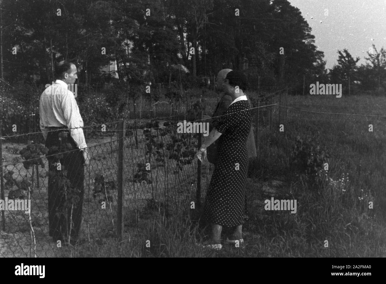 Eine Familie fährt in den Urlaub, Deutsches Reich 1930er Jahre. Una famiglia che va in vacanza, Germania 1930s. Foto Stock