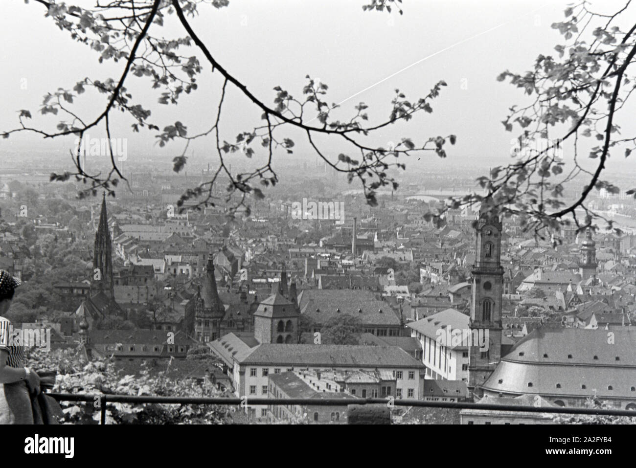 Ein Ausflug nach Heidelberg, Deutsches Reich 1930er Jahre. Una escursione a Heidelberg; Germania 1930s. Foto Stock