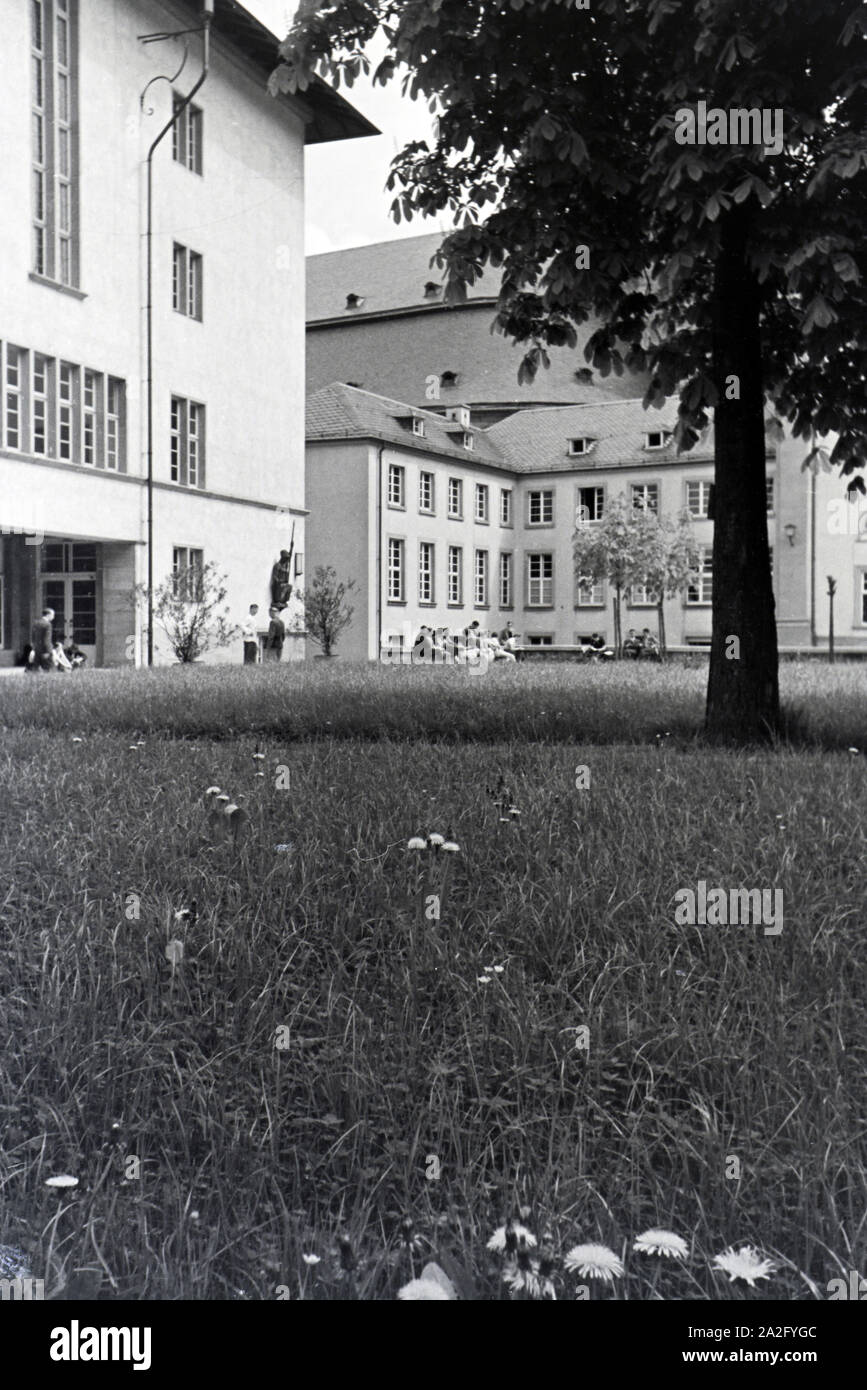 Ein Ausflug zur Ruprecht-Karls-Universität di Heidelberg, Deutsches Reich 1930er Jahre. Un'escursione alla Ruprecht Karls University in Heidelberg; Germania 1930s. Foto Stock