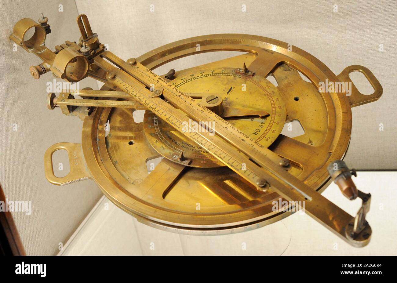 Triangulo de puntería Vickers para lanzamiento de siluri Whitehead de 533,4 mm (hacia 1925). Utilizado en los cruceros clase Principe Alfonso y en destructores clase Churruca. Museo Naval. Madrid. España. Foto Stock