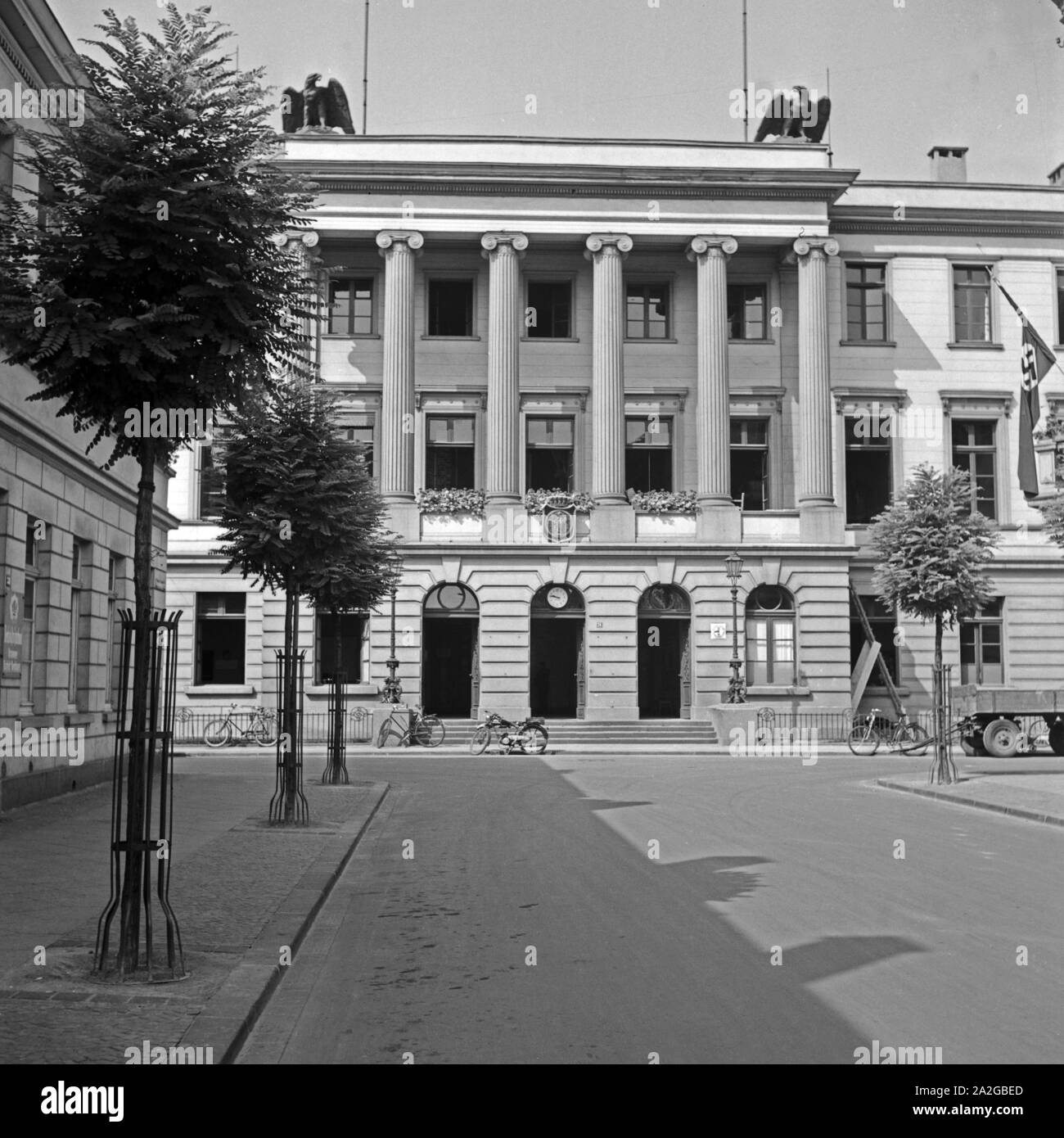 Das Rathaus in Krefeld, Deutschland 1930er Jahre. Krefeld city hall, Germania 1930s. Foto Stock