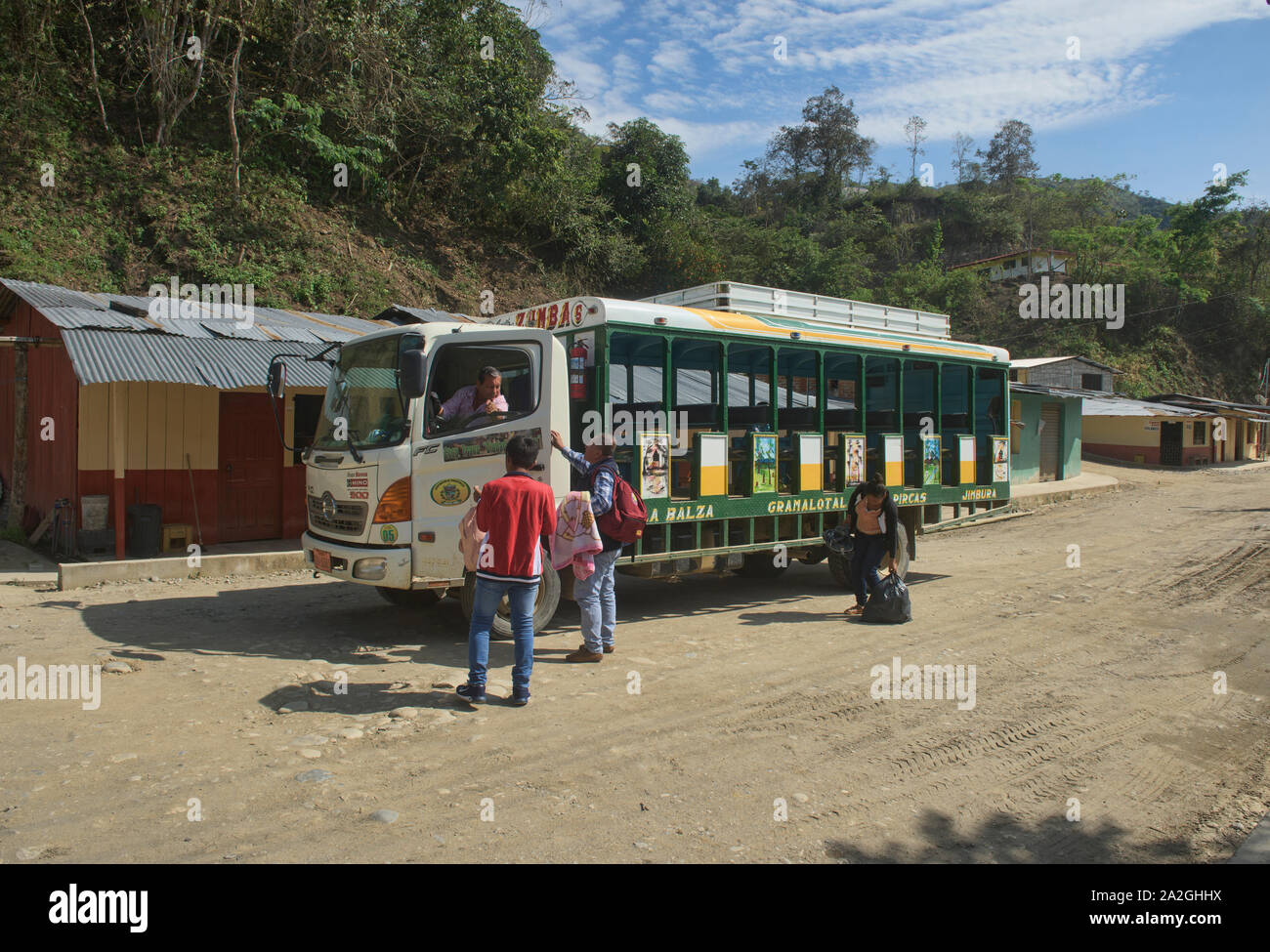 Il ranchero unica, open-air il trasporto pubblico in southern highlands dell Ecuador Foto Stock