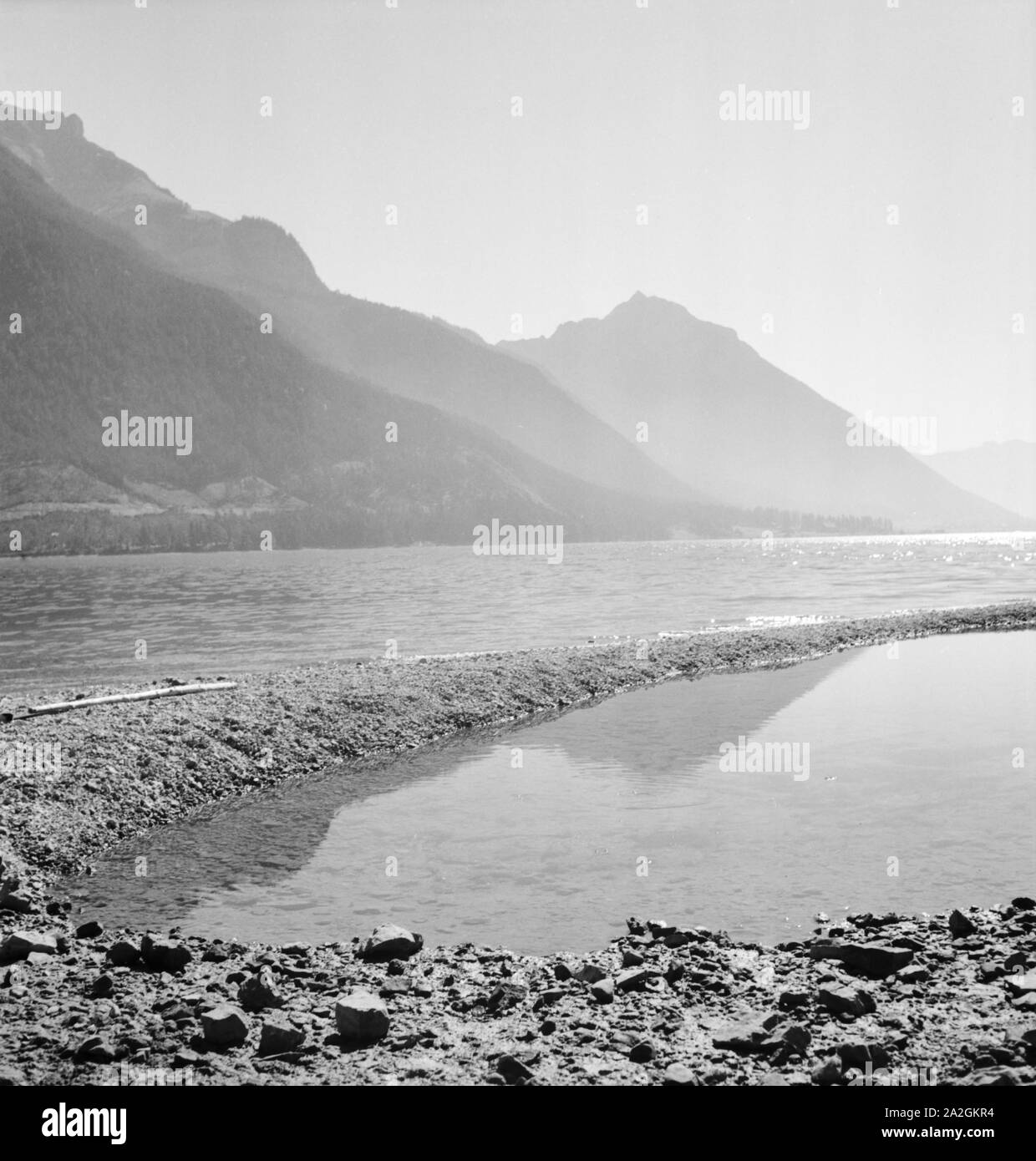 Ein Ausflug nach Pertisau am Achensee nel Tirolo, Deutsches Reich 1930er Jahre. Un viaggio a Pertisau sul lago di Achen in Tirolo, Germania 1930s. Foto Stock