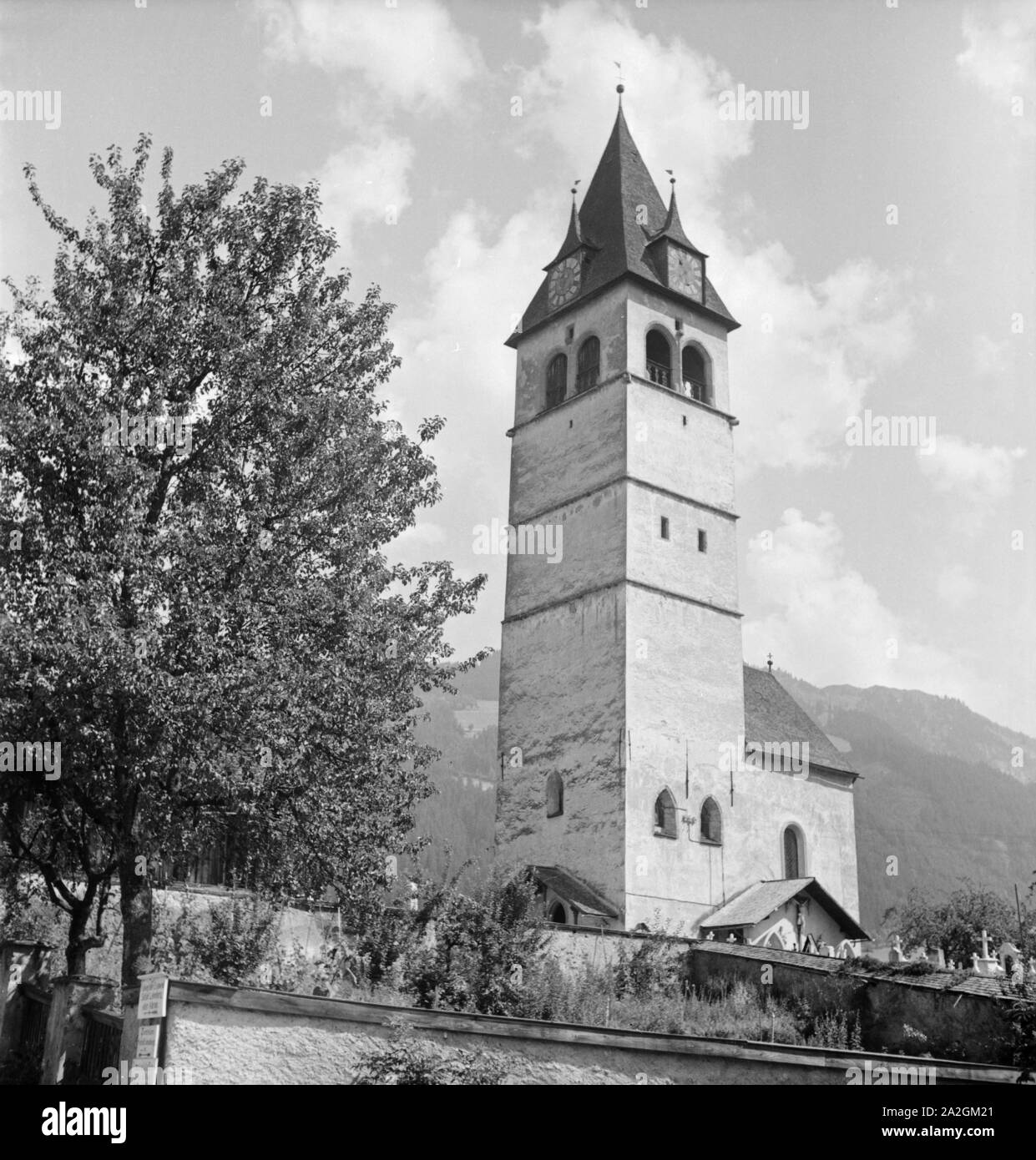 Ein Ausflug nach Kitzbühel in Tirolo, Deutsches Reich 1930er Jahre. Un viaggio a Kitzbühel in Tirolo, Germania 1930s. Foto Stock
