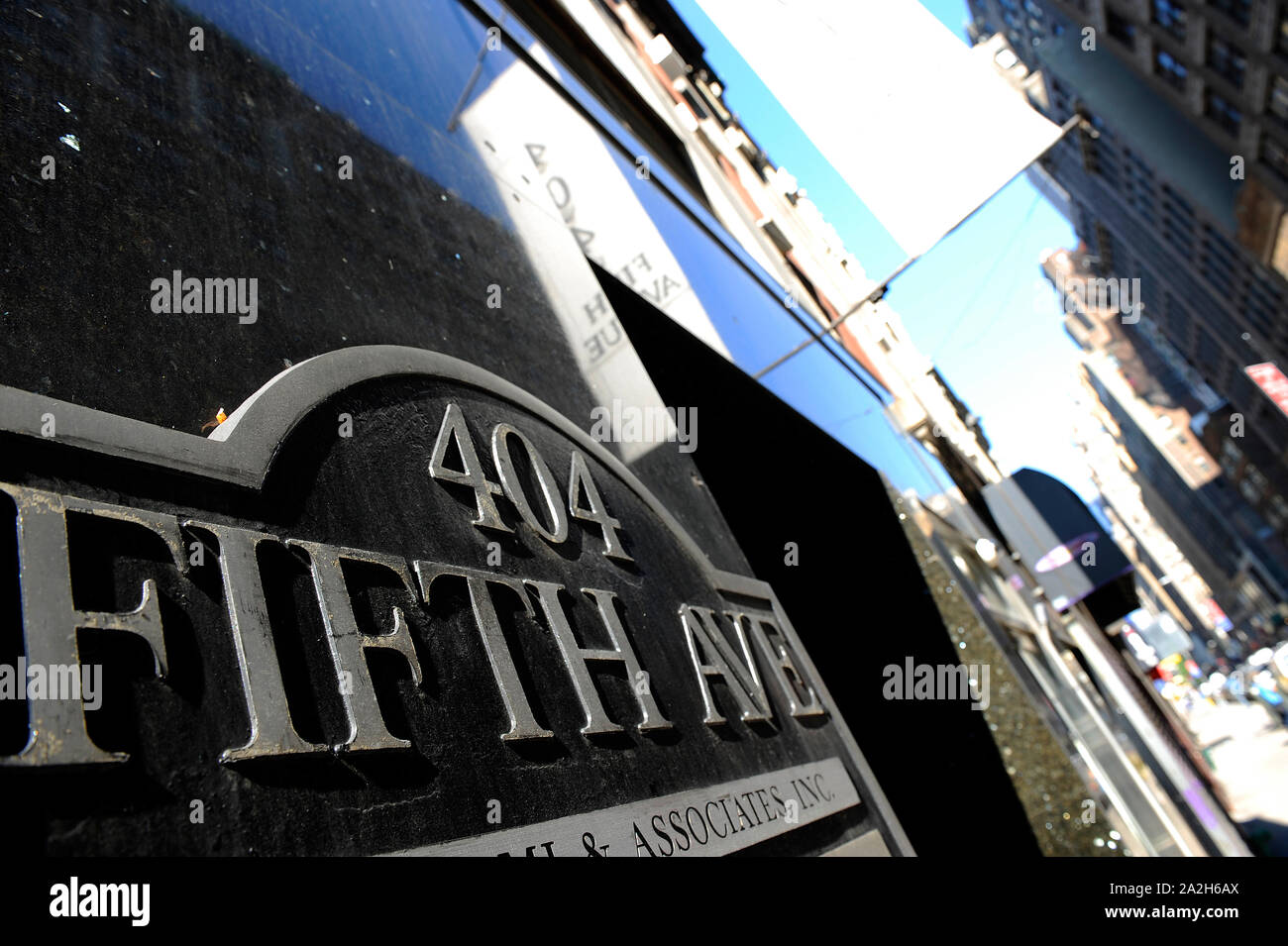 Fifth Avenue Sign in New York Foto Stock