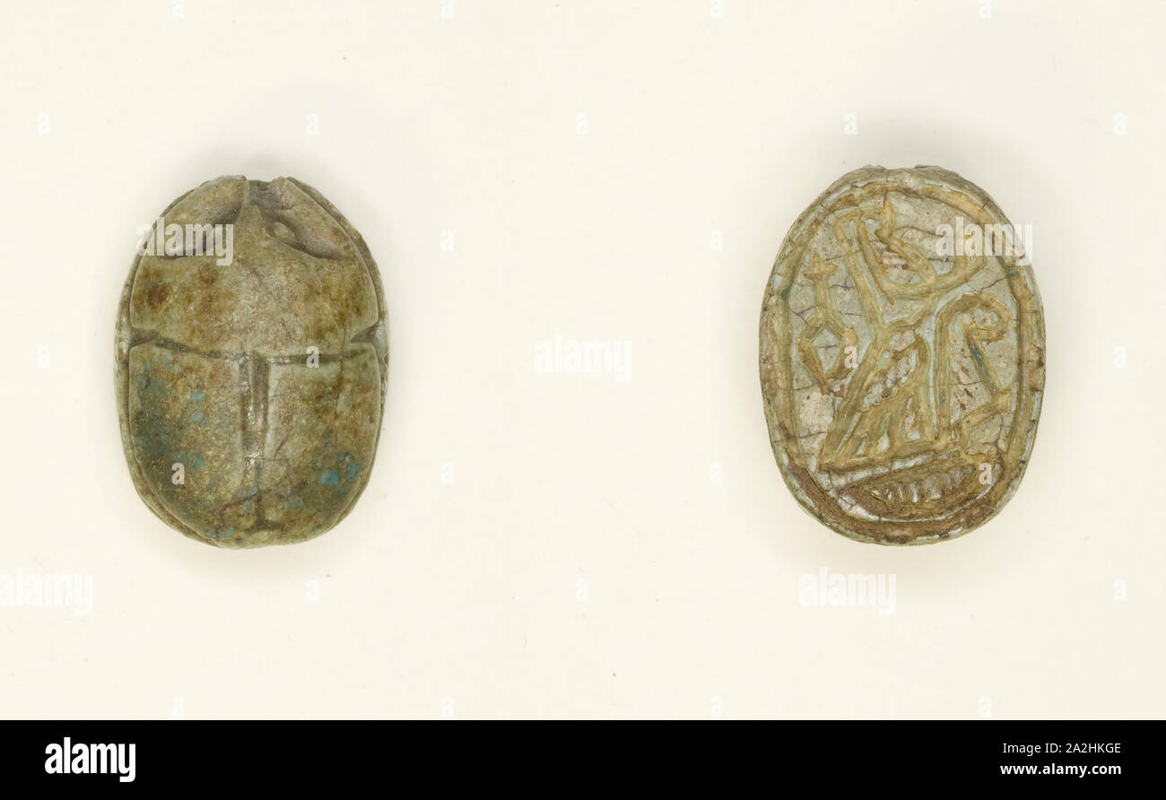 Scarabeo: Falcon divinità, Secondo Periodo Intermedio-Nuovo Regno, dinastie 15-20 (circa 1650-1550 BC), egiziano, Egitto, steatite, 1,6 × 1,1 × 1 cm (5/8 × 7/16 × 3/8 in Foto Stock