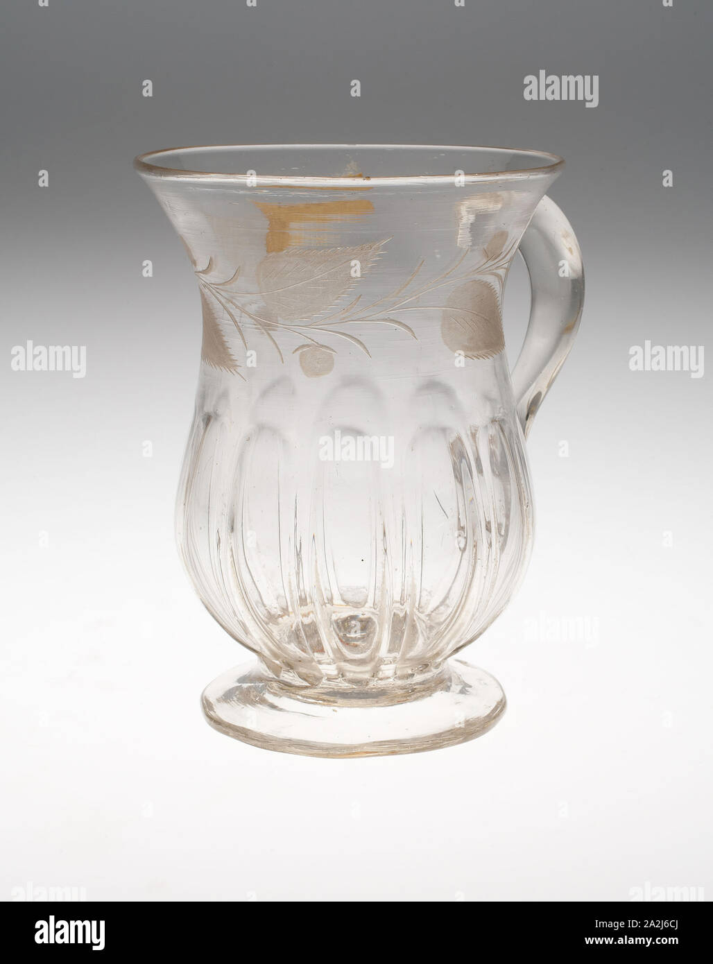 Caraffa, c. 1771, Spagna, vetro, H. 15,9 cm (6 1/2 in Foto Stock