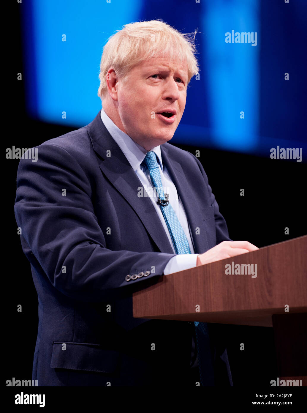 Il primo ministro Boris Johnson fa il suo leader il discorso sul giorno finale della conferenza. 2 Ott 2019 Foto Stock