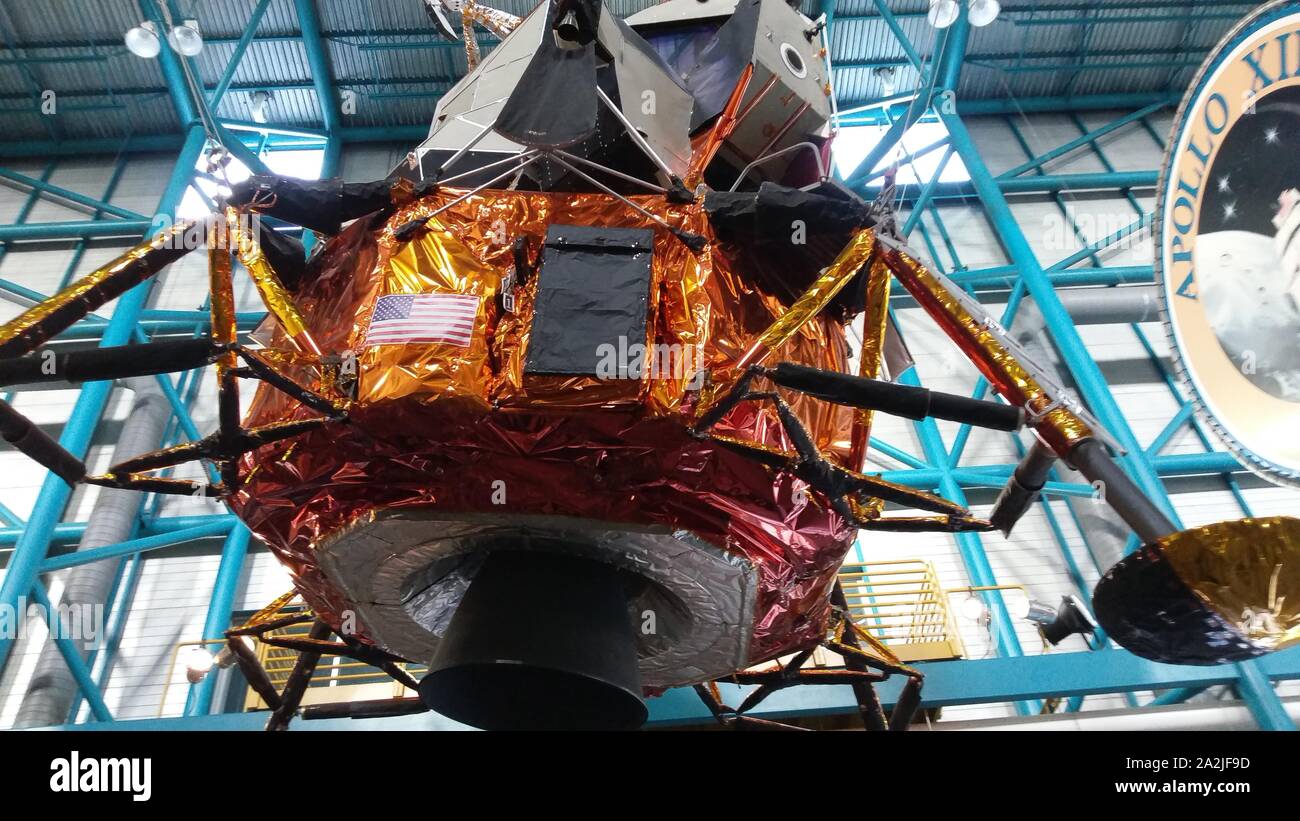 FLORIDA, Stati Uniti d'America - Replica di Apollo modulo lunare in Kennedy Space Center Visitor Complex, Cape Canaveral, in Florida, Stati Uniti d'America. Foto Stock