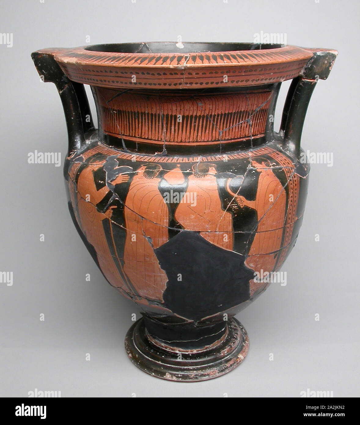 Colonna Crater (recipiente di miscelazione), 460/450 BC, greco, Atene, attribuito al pittore fiorentino, Grecia, terracotta, decorate in rosso-figura tecnica, 41,3 × 34,9 × 28,6 cm (16 1/4 × 13 3/4 × 11 1/4 in Foto Stock
