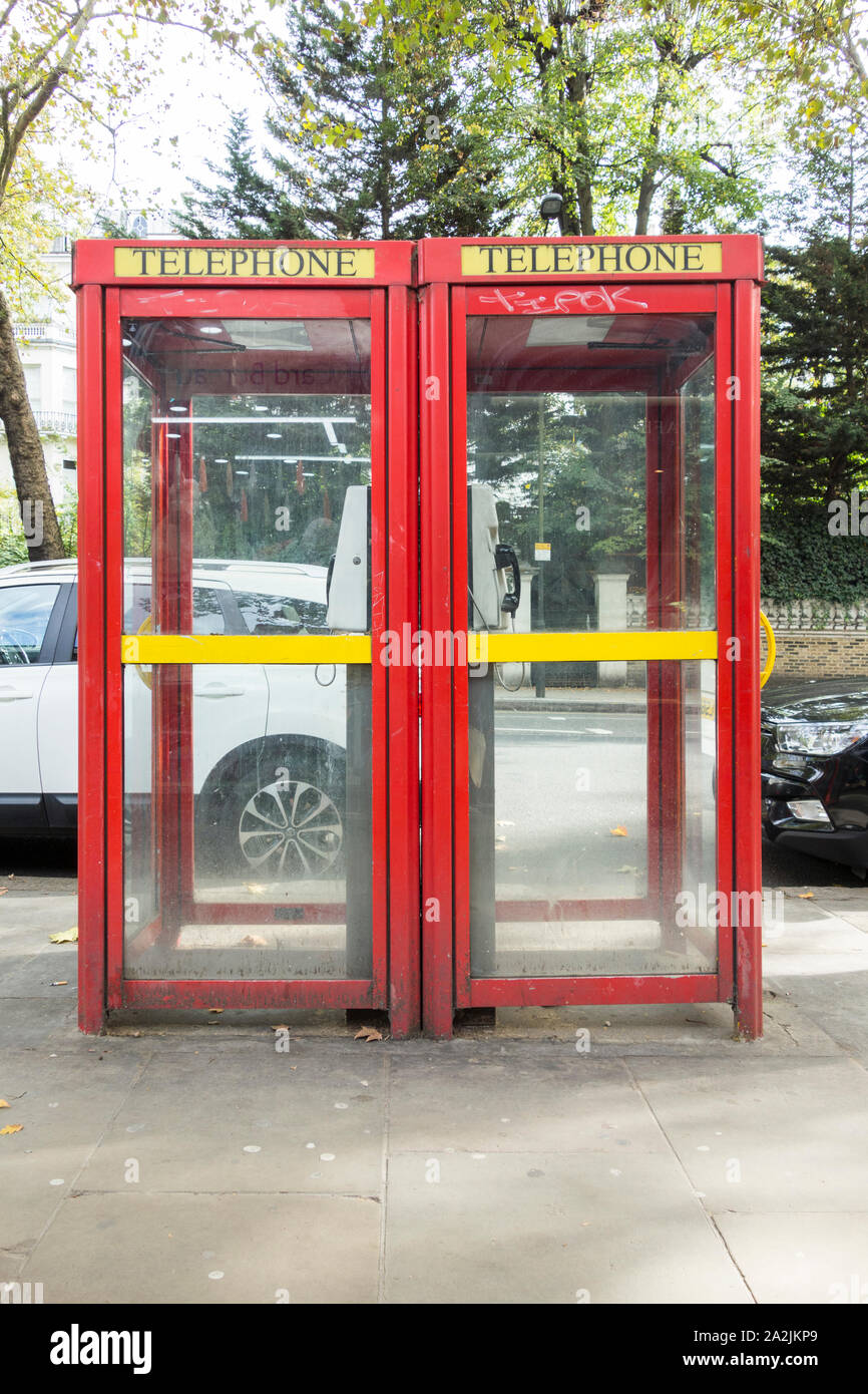 Qui WiFi telefono chiosco in Notting Hill Gate, London, Regno Unito Foto Stock