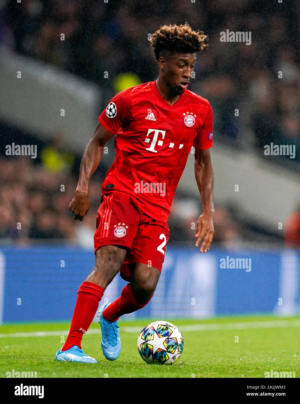 Il Bayern Monaco di Baviera Kingsley Coman in azione durante la UEFA Champions League a Tottenham Hotspur Stadium, Londra. Foto Stock