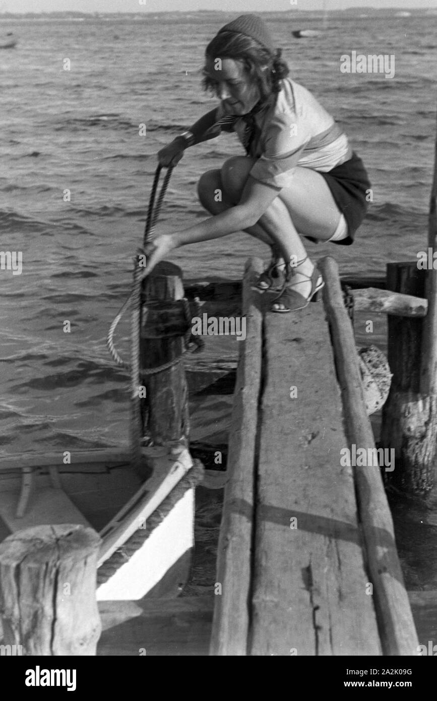 Ein Sommertag an der Ostsee, Deutschland 1930er Jahre. Un giorno di estate al Mar Baltico, Germania 1930s. Foto Stock