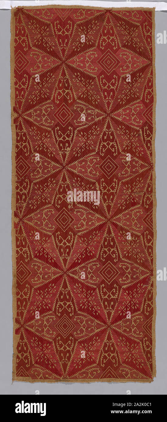 Federe per cuscini, secolo XVII, Grecia, eventualmente Creta, Grecia, cotone, ad armatura a tela, ricamati con seta nell'esecuzione di cuciture (pattern rammendo), 114.4 x 43,8 cm (45 x 17 1/4 in Foto Stock