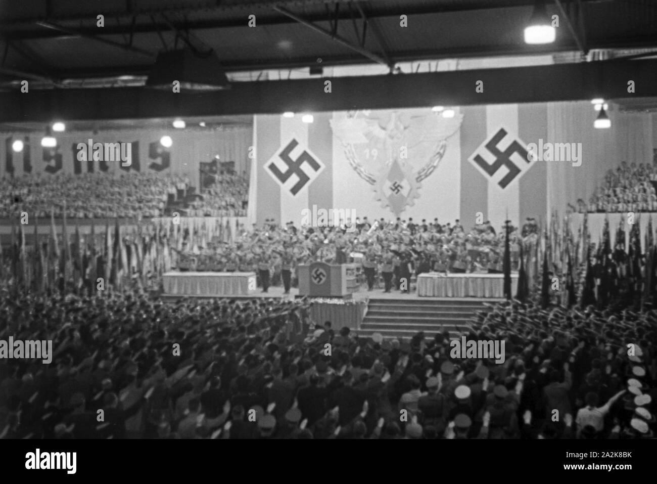 Parteiveranstaltung der NSDAP für den HJ Reichssieger 1936, Deutschland 1930er Jahre. Partito nazista evento per la gioventù hitleriana Reichssieger concorrenza 1936, Germania 1930s. Foto Stock