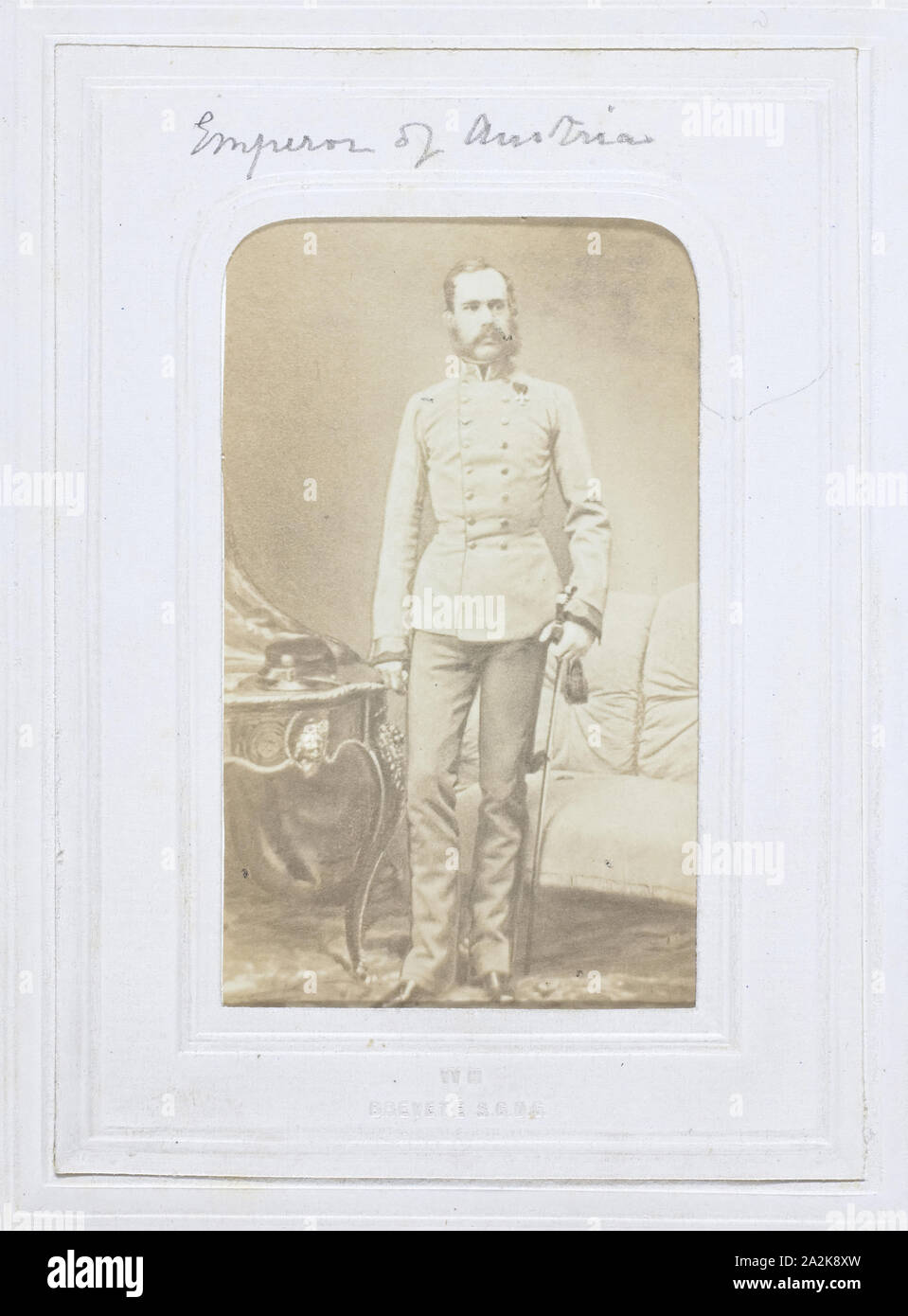 L'imperatore d'Austria, 1860-69, europea attiva 1860s, albume stampa, 8,8 × 5,5 cm (immagine/carta), 10 × 6,3 cm (mount Foto Stock