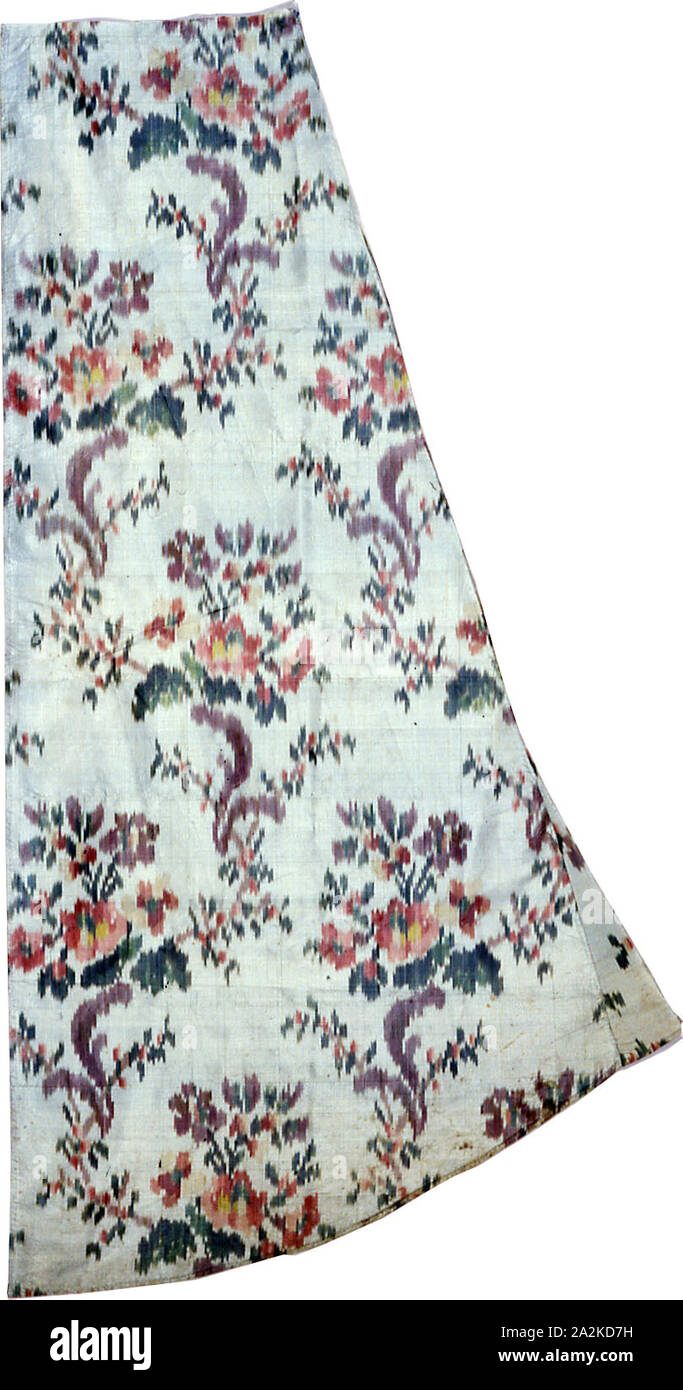 Il pannello da un mantello, XVIII secolo, in Inghilterra o in Francia, Inghilterra, seta, ad armatura a tela, warp-verniciato (chiné), 116,8 × 62,5 cm (46 × 24 5/8 in Foto Stock