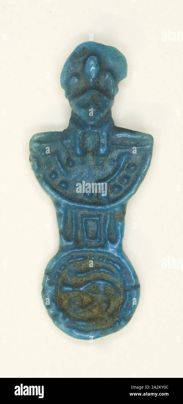 Amuleto di un contrappeso Menat con Lion capo-DEA, Terzo Periodo Intermedio-periodo tardo, dinastie 25-26 (circa 747-525 BC), egiziano, Egitto, Faience, 2,7 × 1,3 × 0,3 cm (1 1/16 × 1/2 × 1/8 in Foto Stock