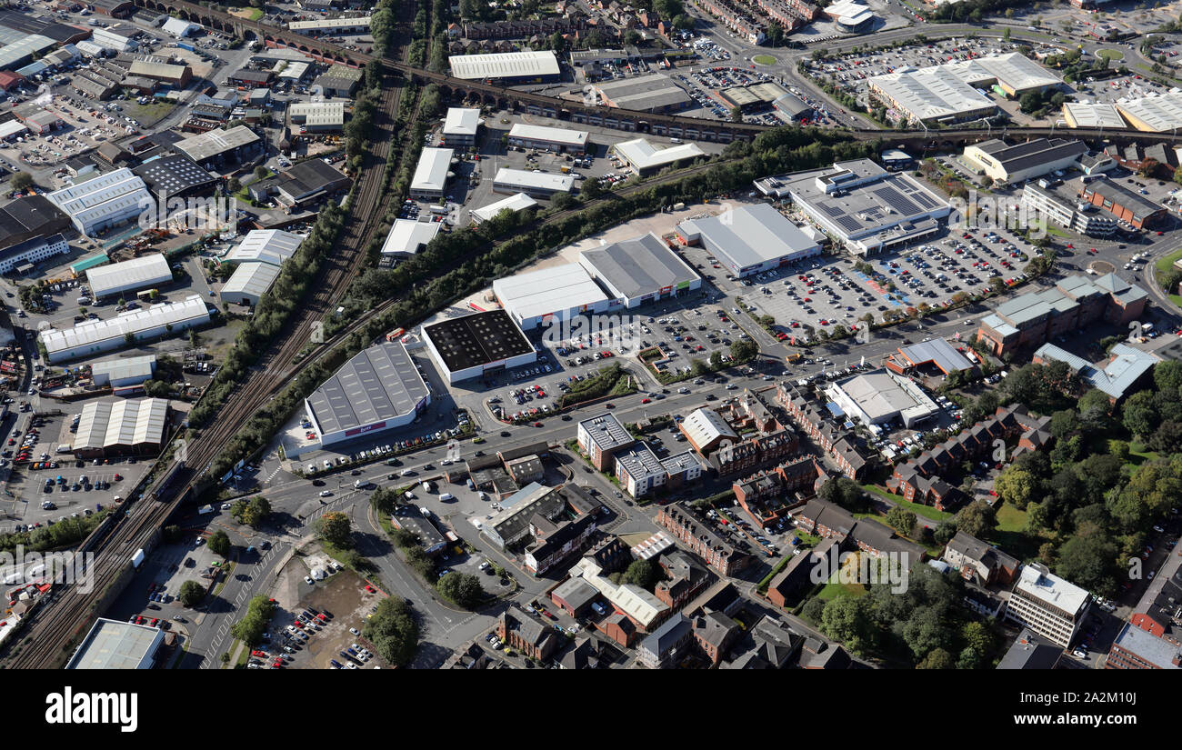 Vista aerea del rali Retail Park, Wakefield city centre, West Yorkshire, Regno Unito Foto Stock