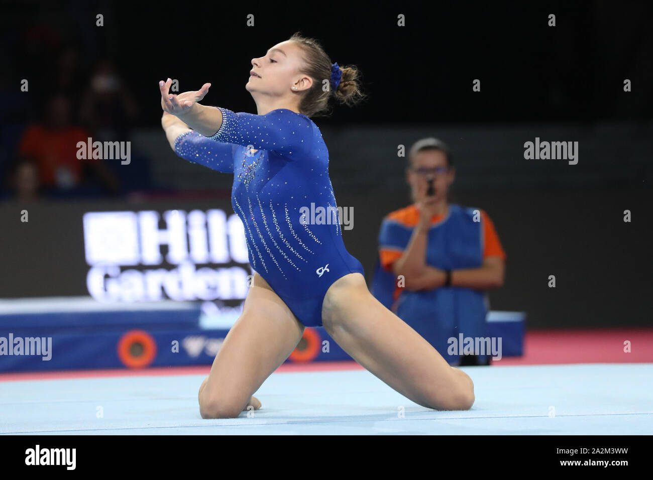 Stuttgart, Germania. 1 Ott 2019. Grazia ginnasta McCallum dagli USA durante il podio il giorno di addestramento al 2019 mondiale di ginnastica artistica campionati a Stuttgart, Germania. Melissa J. Perenson/CSM/Alamy Live News Foto Stock