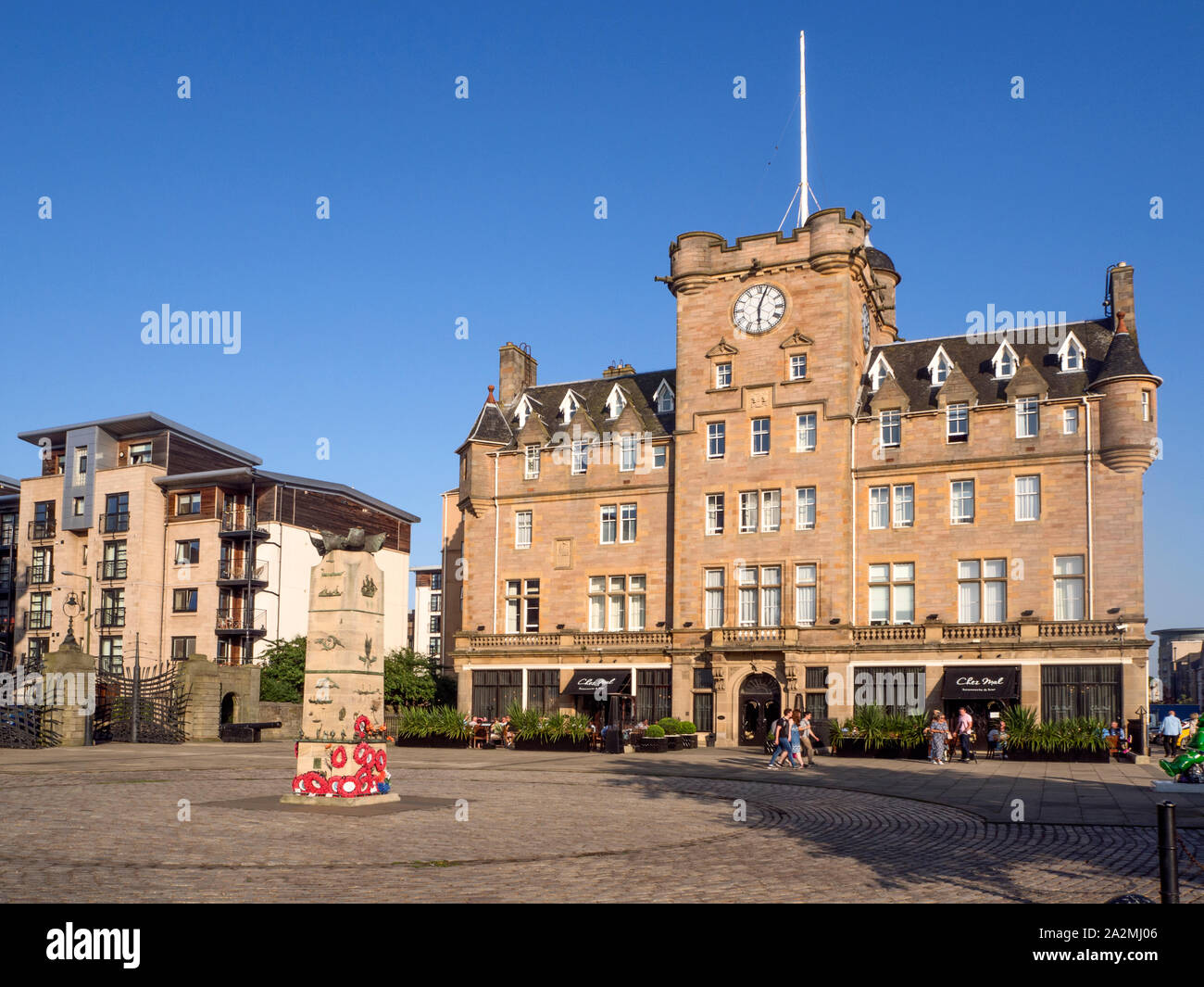 Ex Seamans missione ora un Malmaison Hotel a torre posto sulla riva Leith città di Edimburgo in Scozia Foto Stock