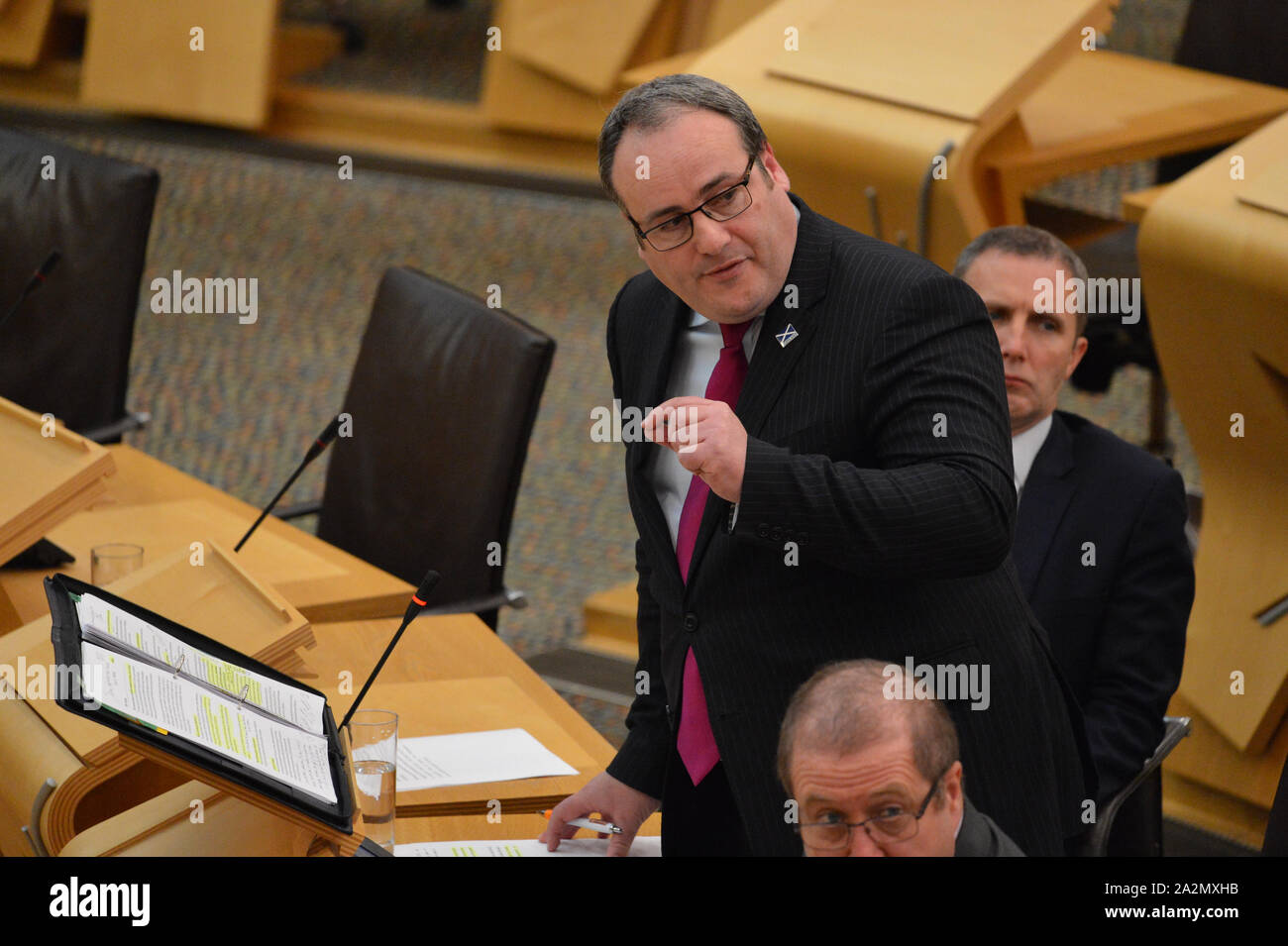 Edinburgh, Regno Unito. 03 ott 2019. Edinburgh, 3 ottobre 2019. Nella foto: Paolo timoneria MSP - il ministro dell'energia, che ha detto, "Il governo scozzese finale della posizione politica è che non siamo in grado di sostenere lo sviluppo di olio non convenzionale e gas - spesso noto come 'fracking' - in Scozia." Il governo scozzese ha istituito una politica finalizzata di nessun supporto per non convenzionali di petrolio e di gas (UOG) sviluppo in Scozia. Credito: Colin Fisher/Alamy Live News Foto Stock