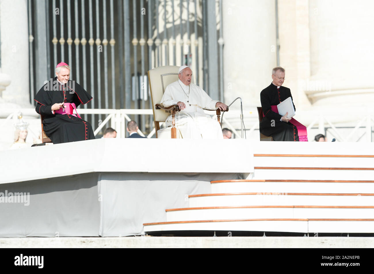 Papa Francesco durante l udienza generale di mercoledì in Piazza San Pietro in Vaticano nel mese di ottobre 02, 2019 Foto Stock