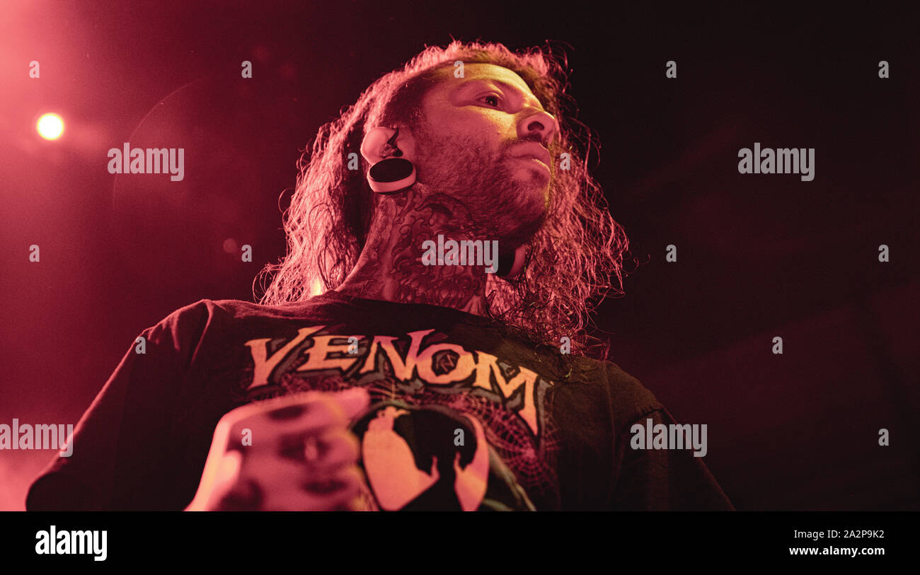 Copenhagen, Danimarca. 02oct, 2019. La American deathcore band Chelsea Grin esegue un concerto dal vivo a Amager Bio in Copenhagen. Qui il cantante Tom barbiere è visto dal vivo sul palco. (Photo credit: Gonzales foto/Alamy Live News Foto Stock