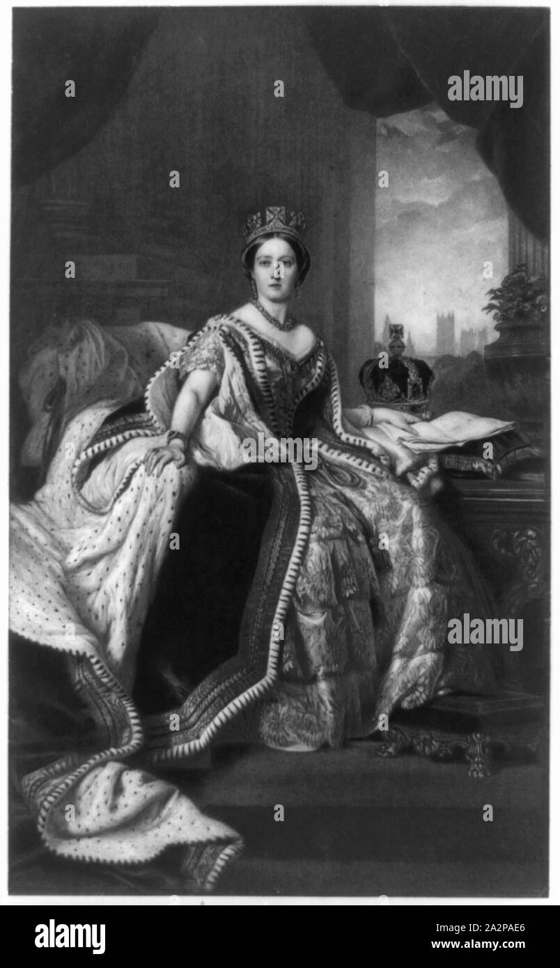 La regina Victoria, ritratto a figura intera, seduto, rivolto verso la parte anteriore Foto Stock