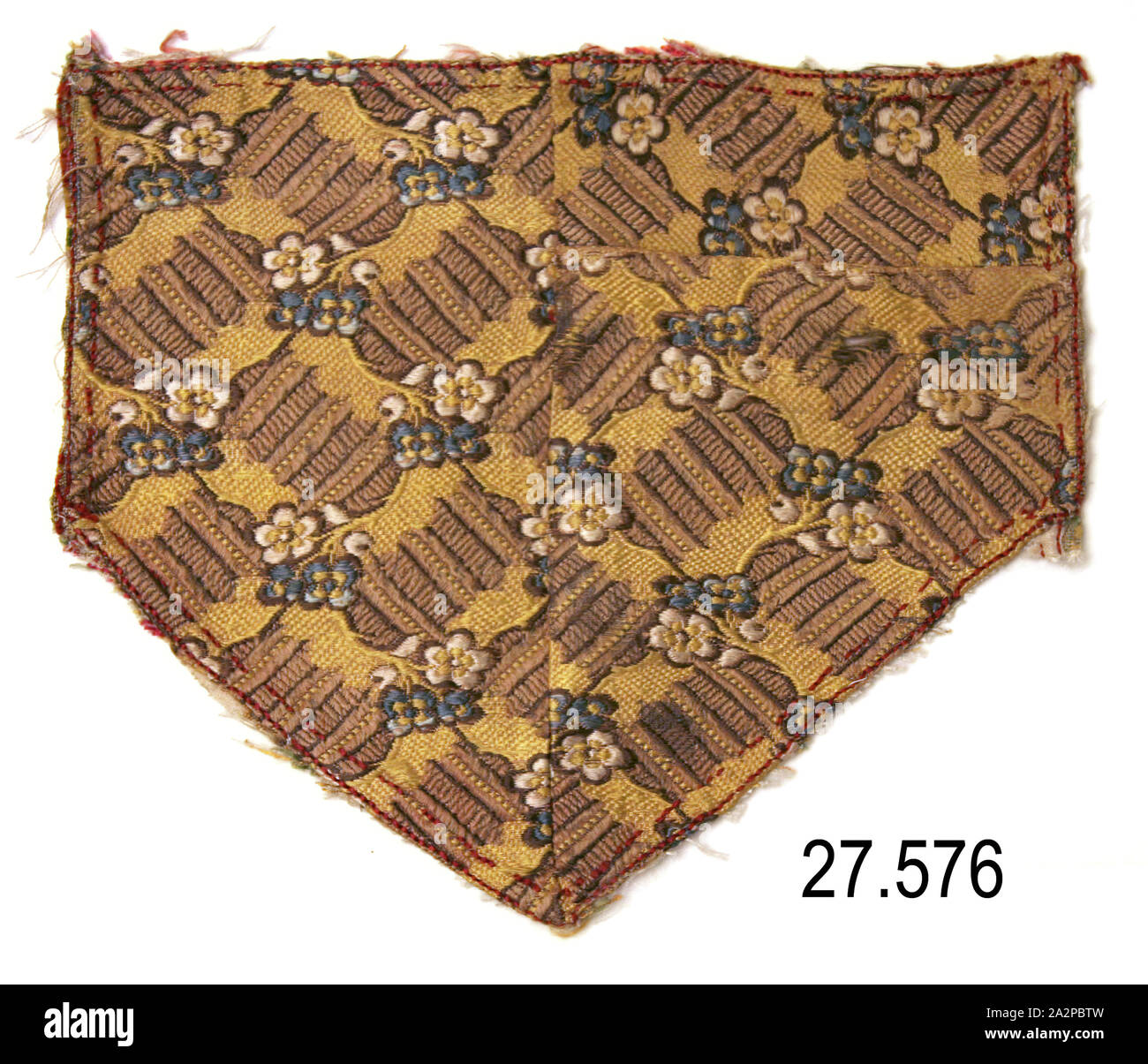Islamica, Turco, Frammento di tessili, XVIII secolo, seta, brocade, 5 1/2 x 6 pollici Foto Stock