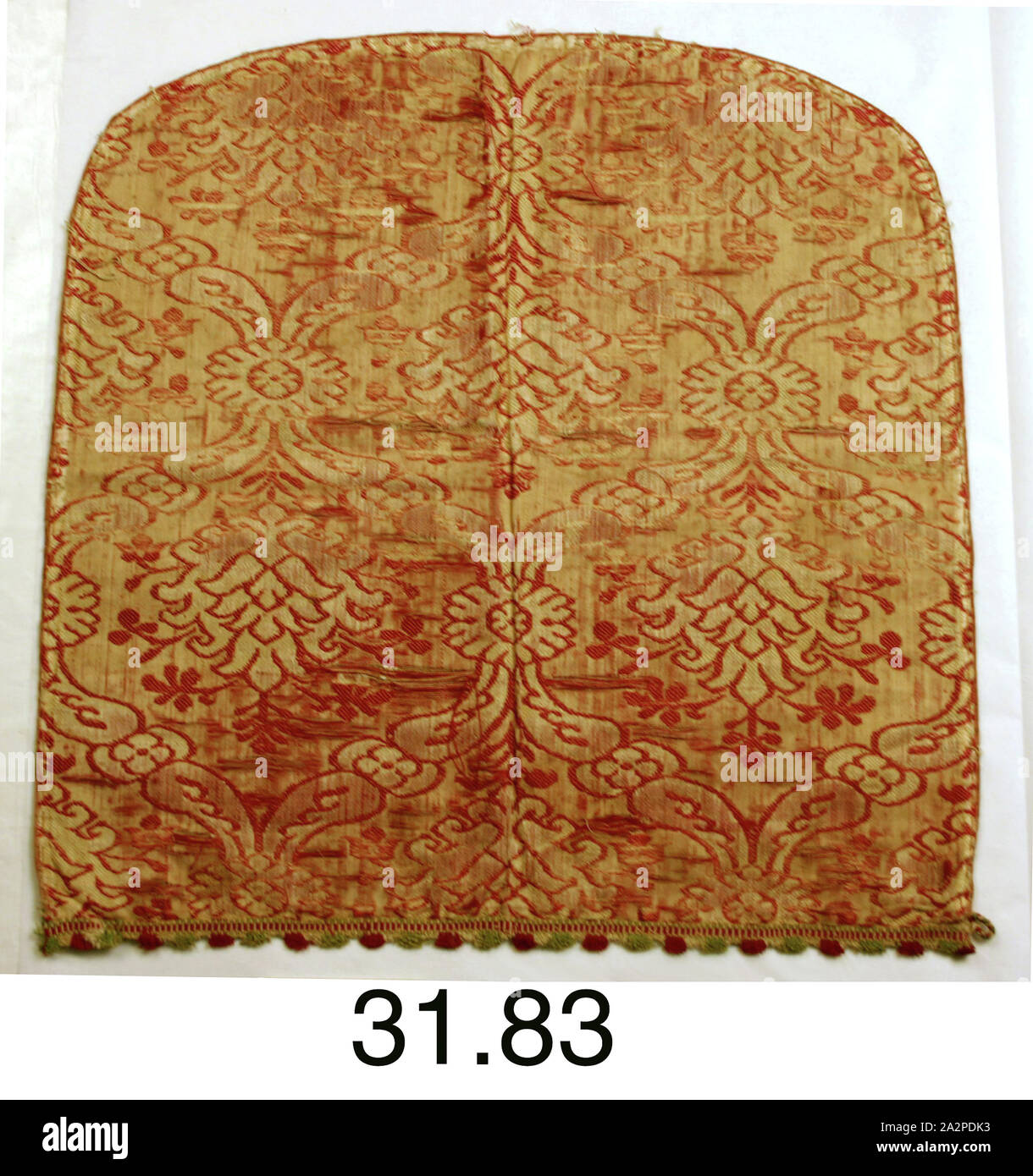Sconosciuto (spagnolo), Frammento di tessili, XVI secolo, Brocatelle, 21 x 20 1/2 in Foto Stock