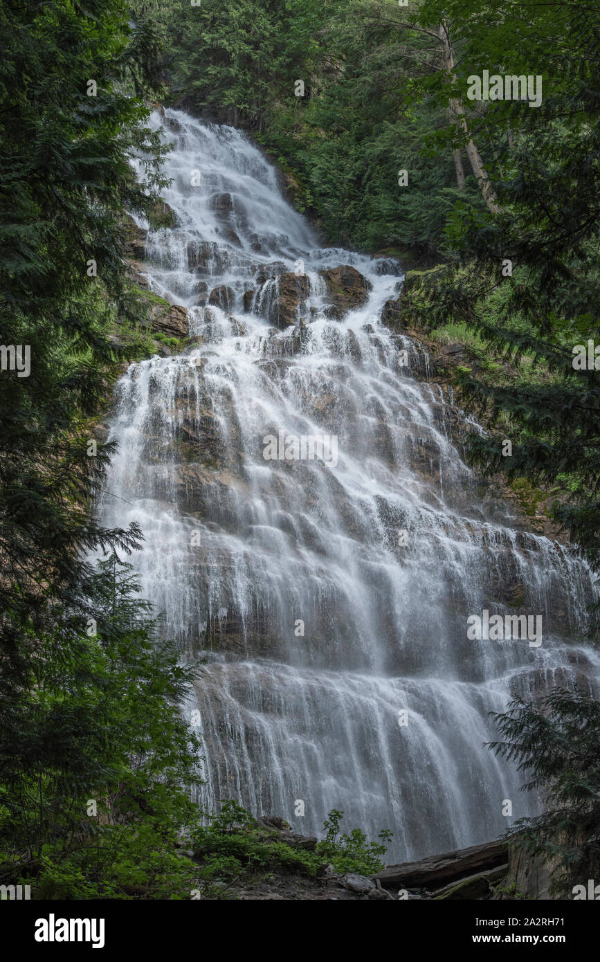 Bridal Veil Falls in Bridal Veil Falls Provincial Park, British Columbia, Canada. Foto Stock